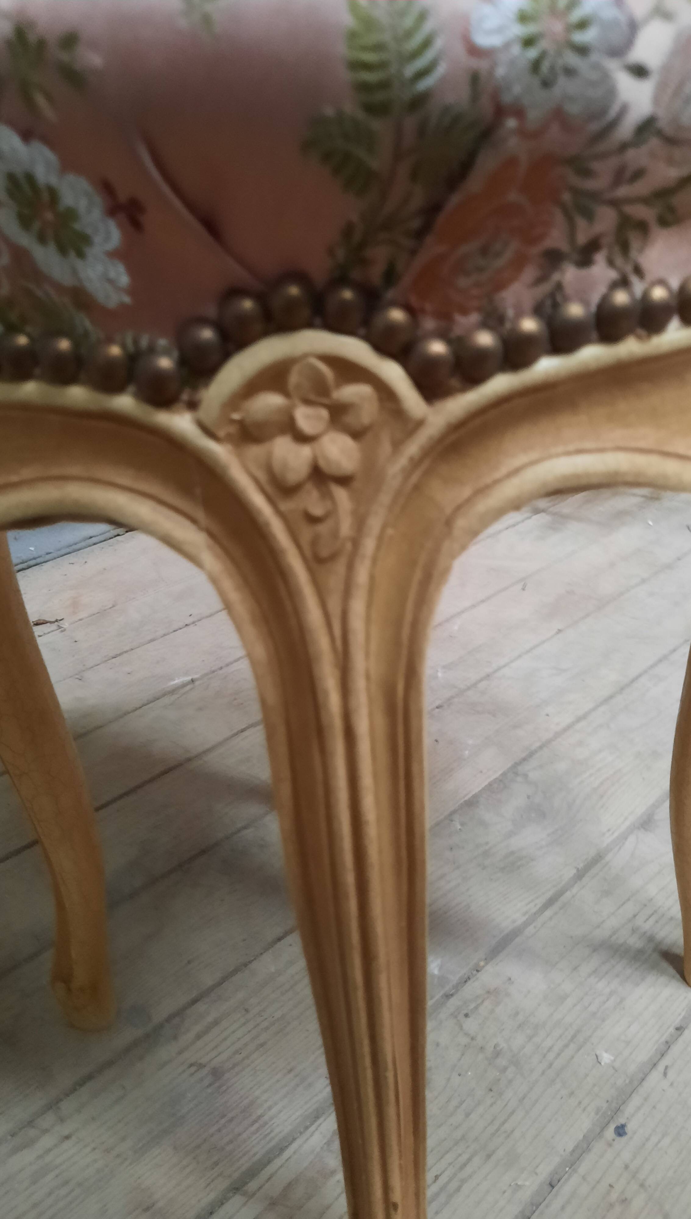 Louis XV style lacquered pouf