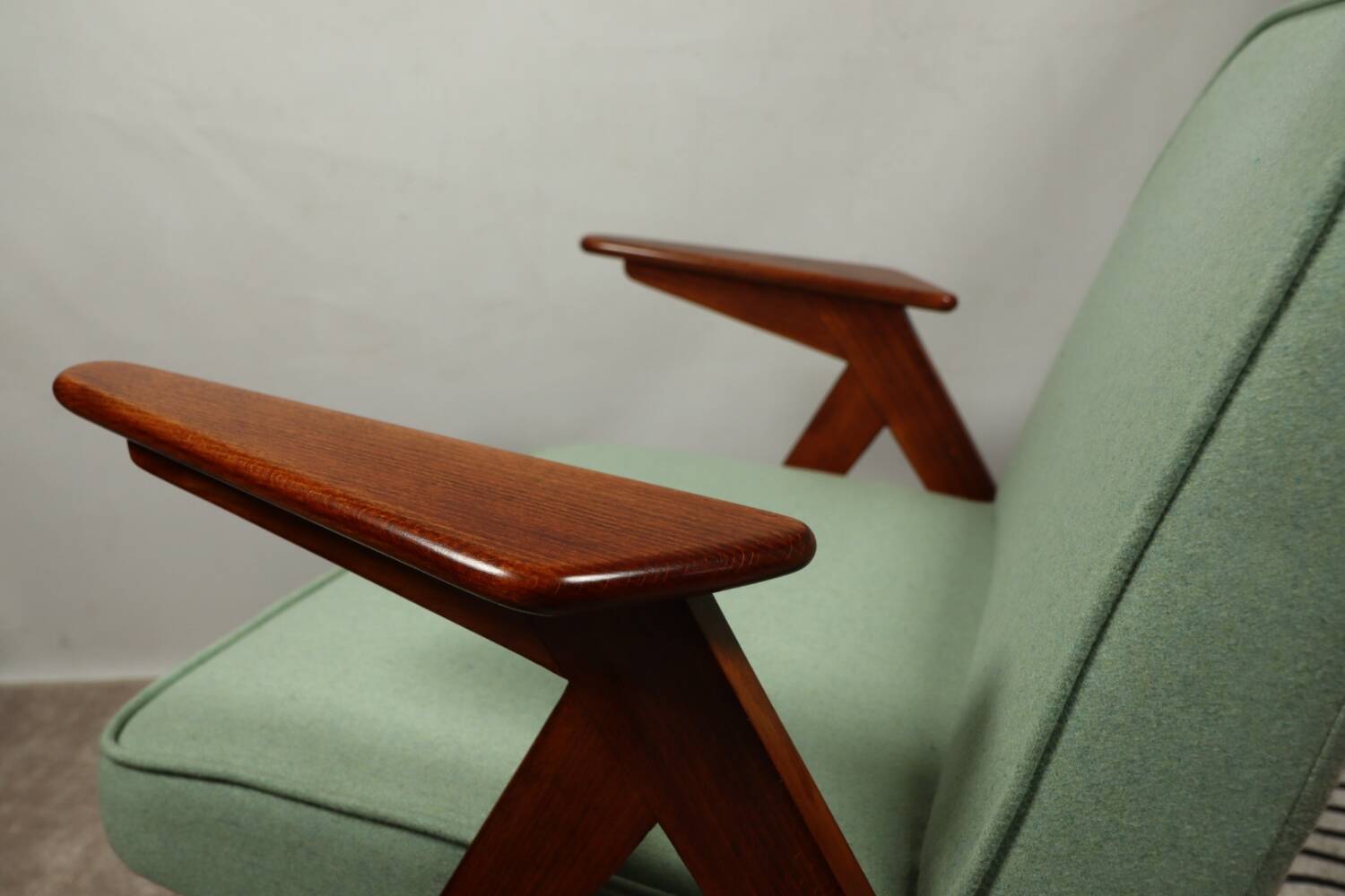 Vintage armchair in natural wool, Le vertu menthe, by Chierowski