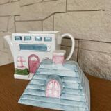 Vintage ceramic teapot from the 80s