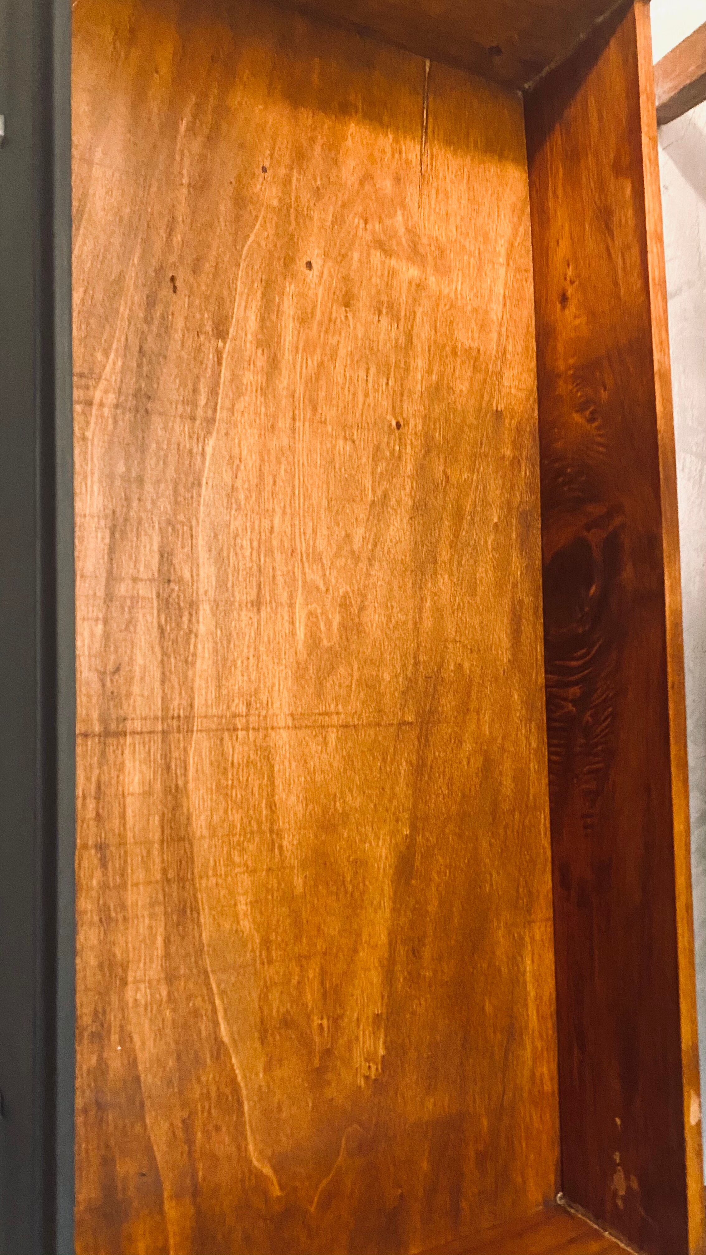 Vintage chest of drawers