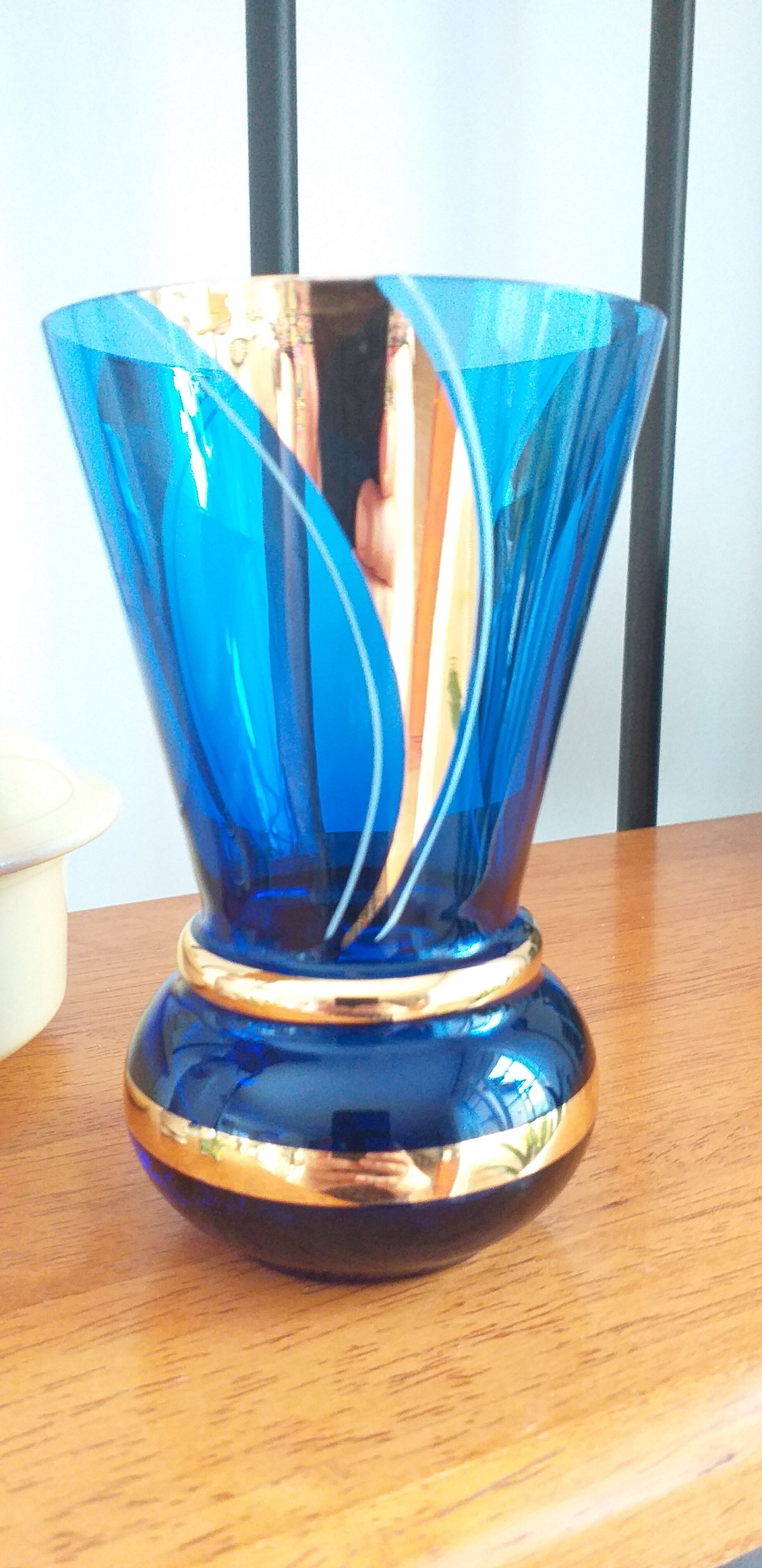 Vase boom bleu et or