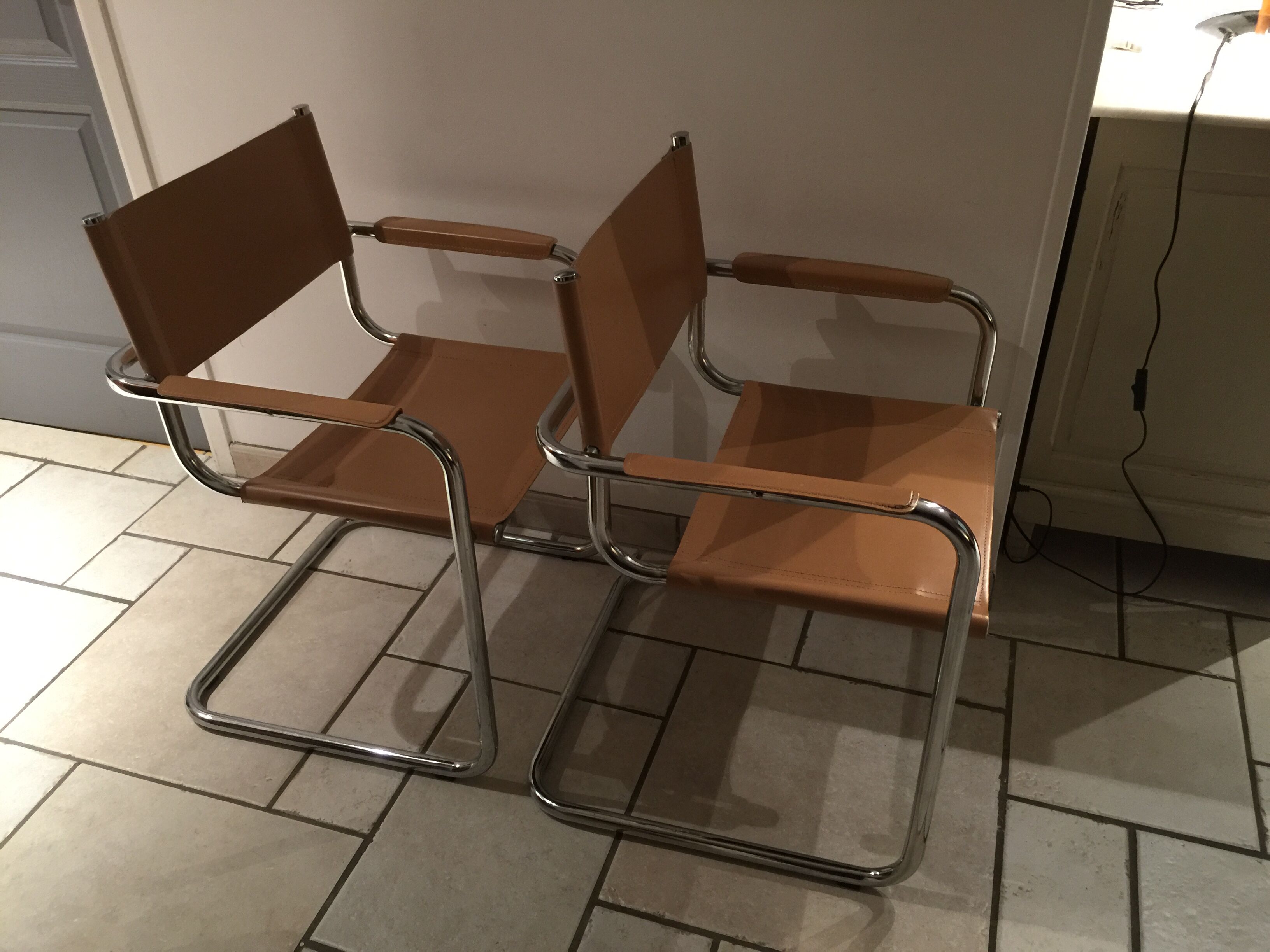 Fauteuils design Mateo Grassi