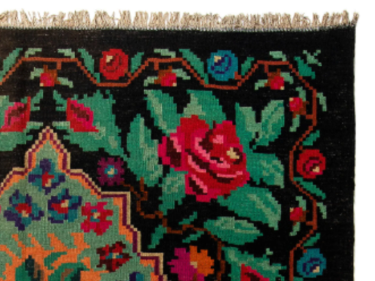 Vintage/handmade floral rug from 1970s, ukraine(moldova)