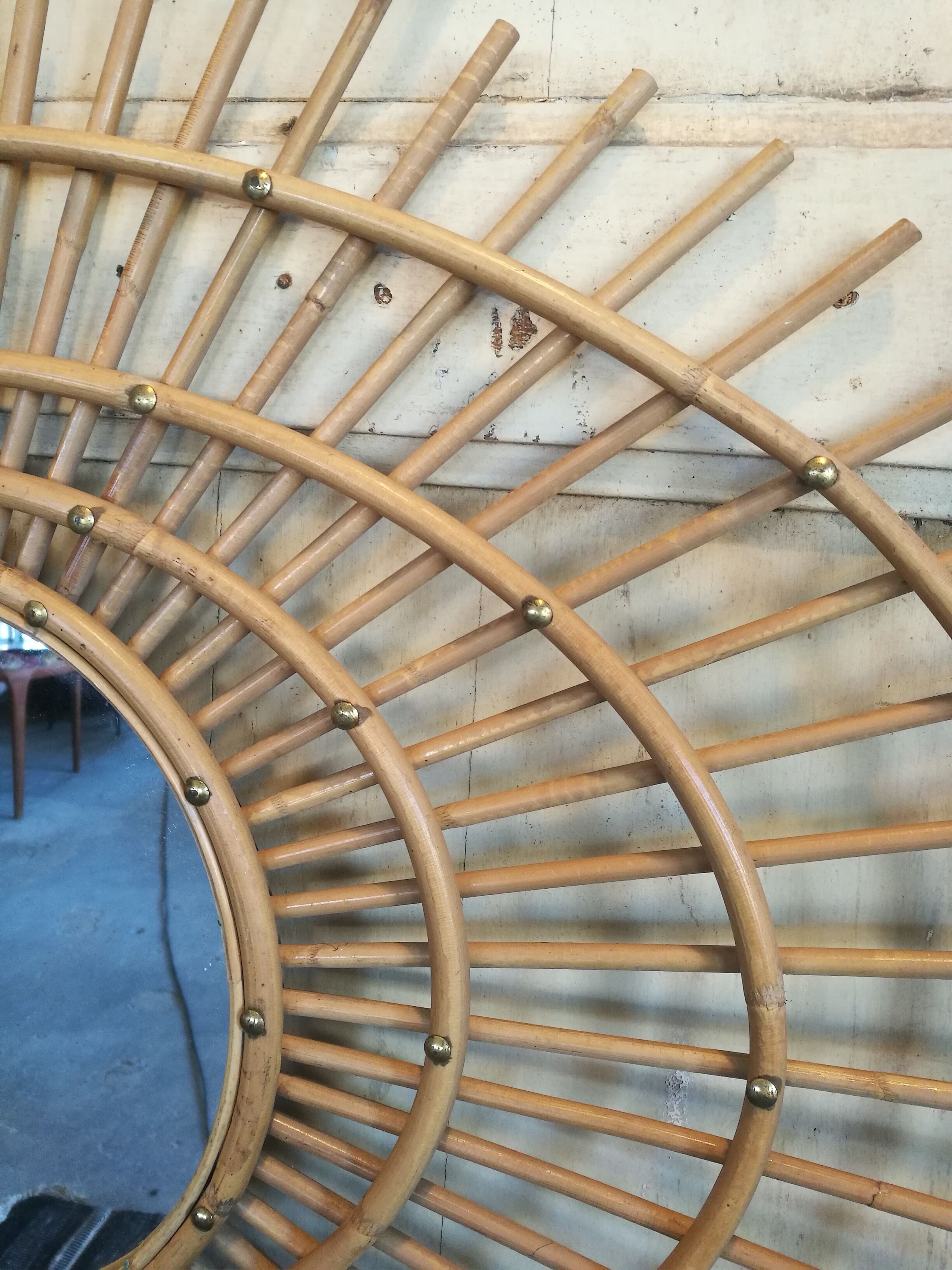 Sun in ellipse rattan mirror 83x66cm