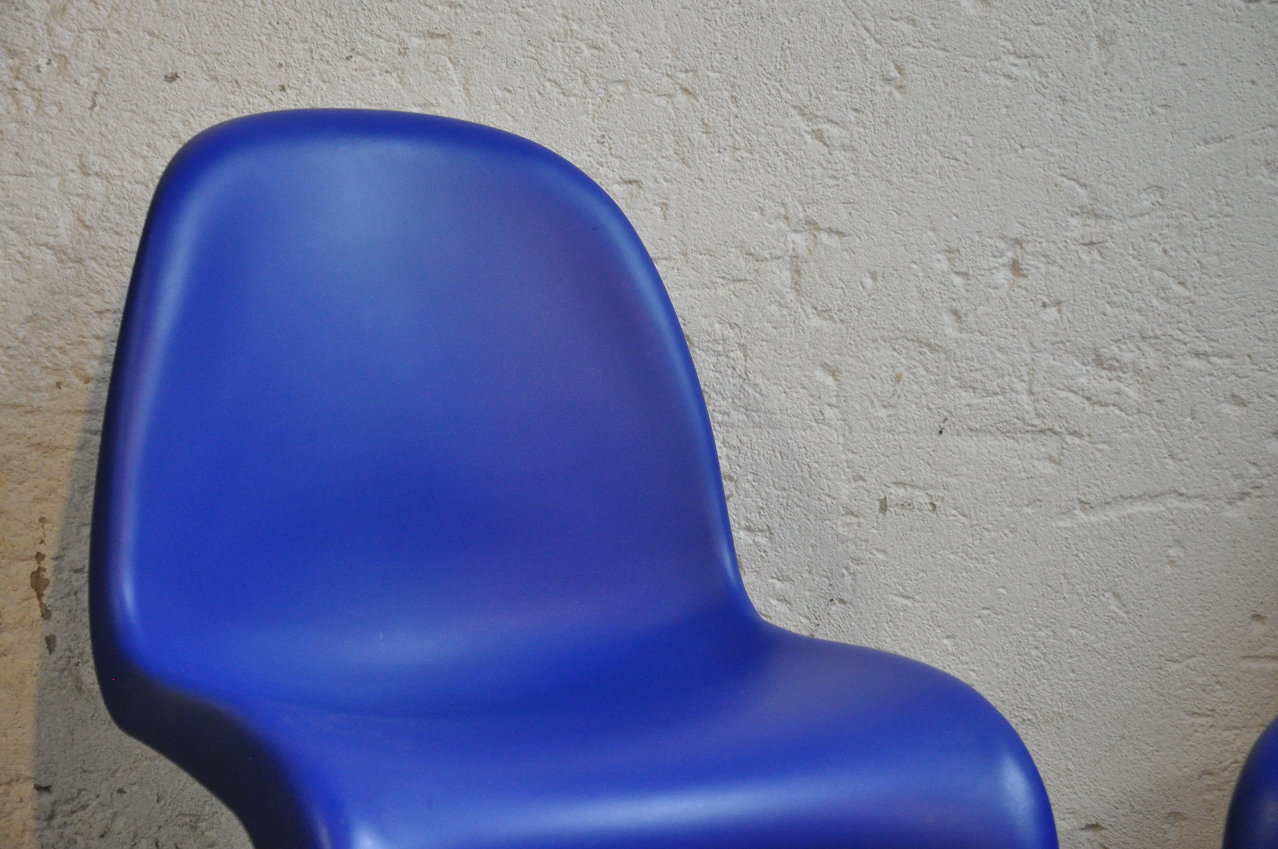 Pair of chairs S Panton re-edition Vitra 2000