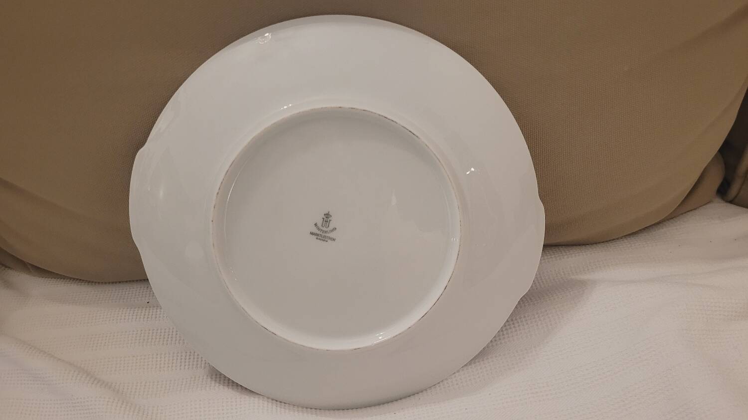 Serving dish