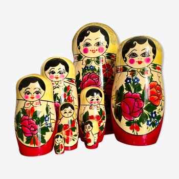 8 poupées russes vintage