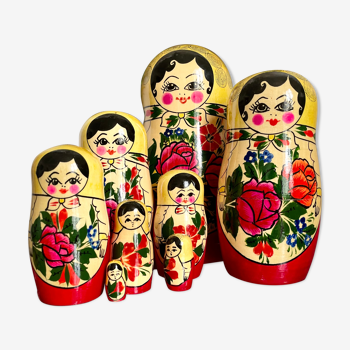 8 vintage russian dolls