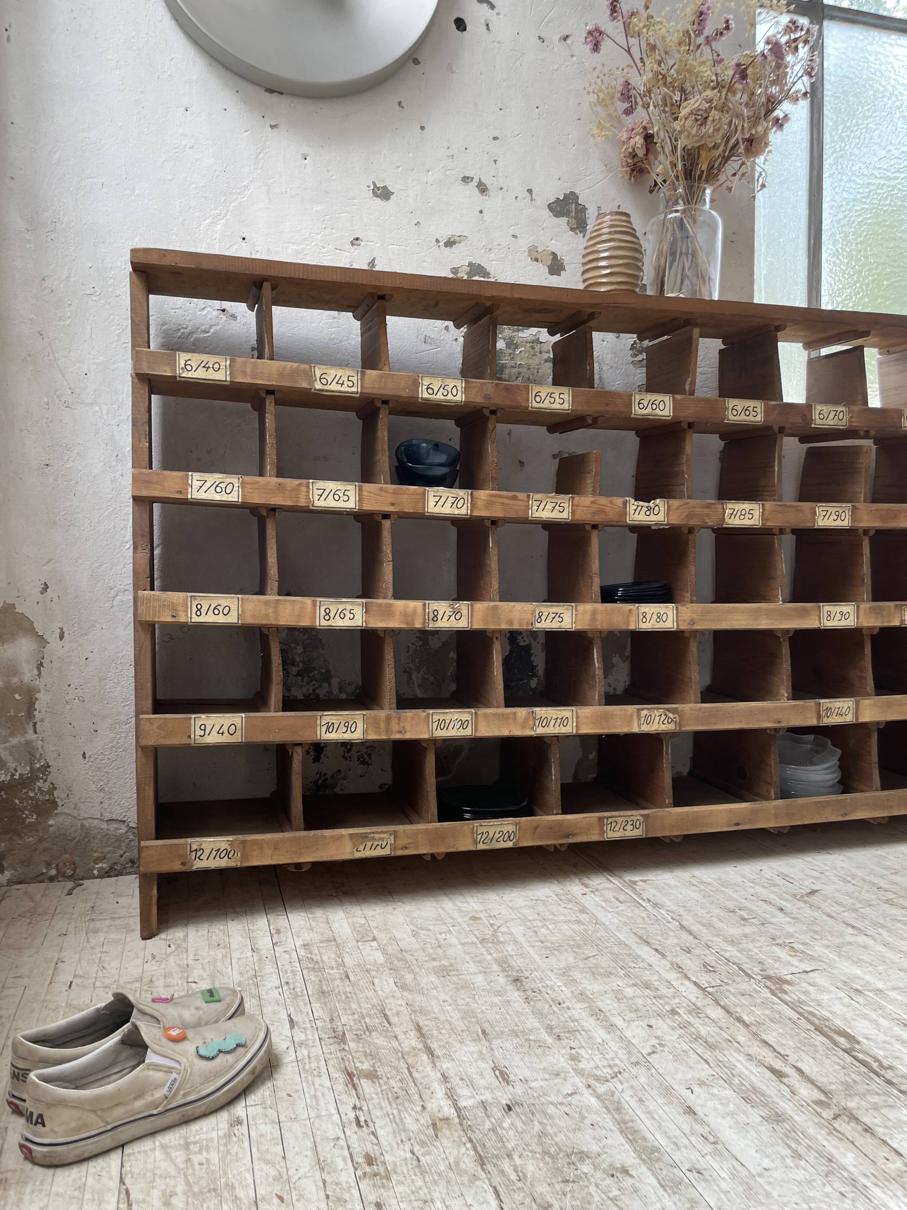 Meuble de métier pin à cases XL 250cm