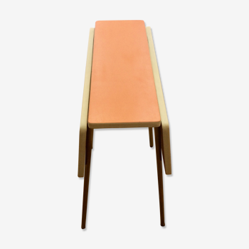 Table pliante en formica orange