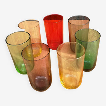 Lot de 7 petits verres multicolores