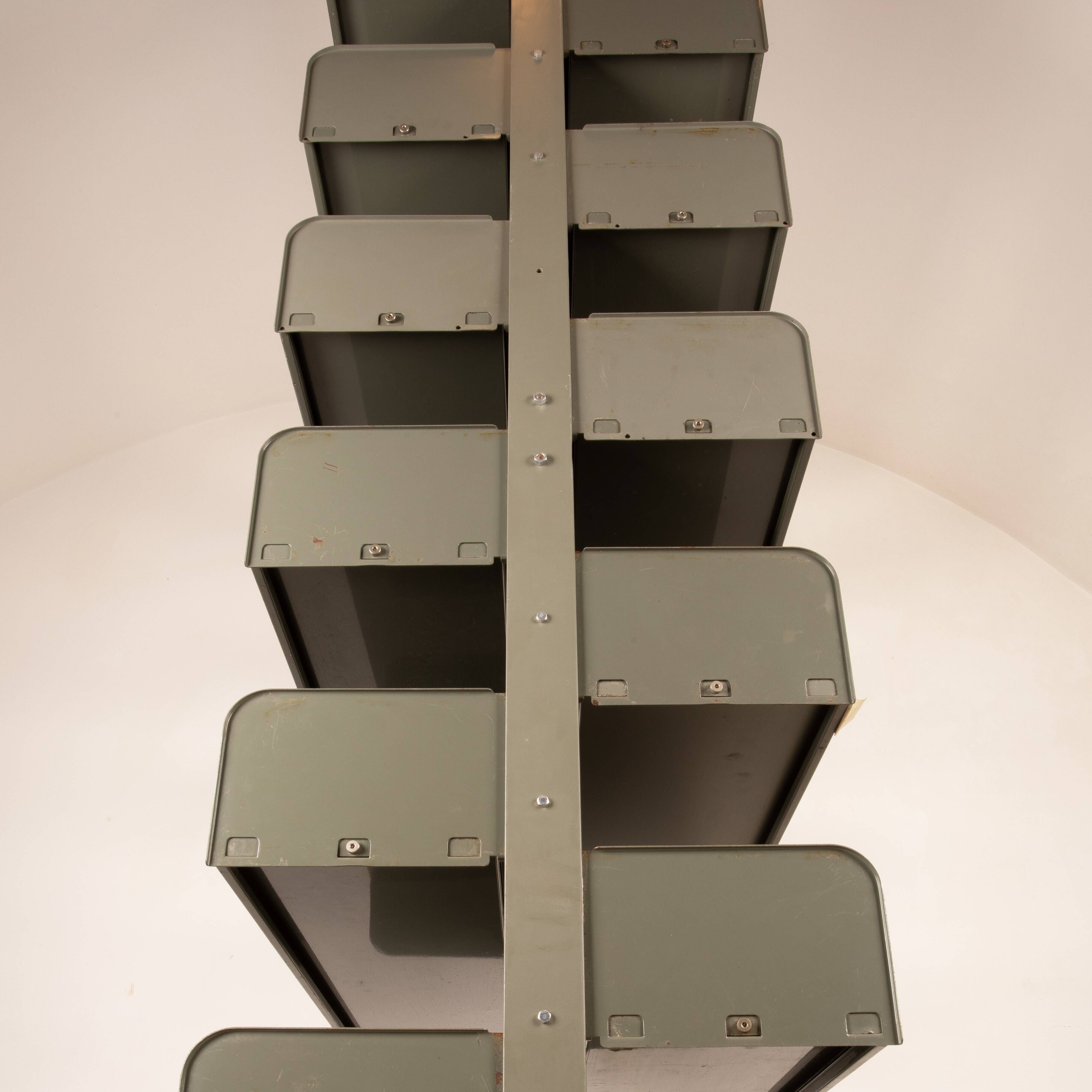 Congresso XL bookcase produced by Lips Vago