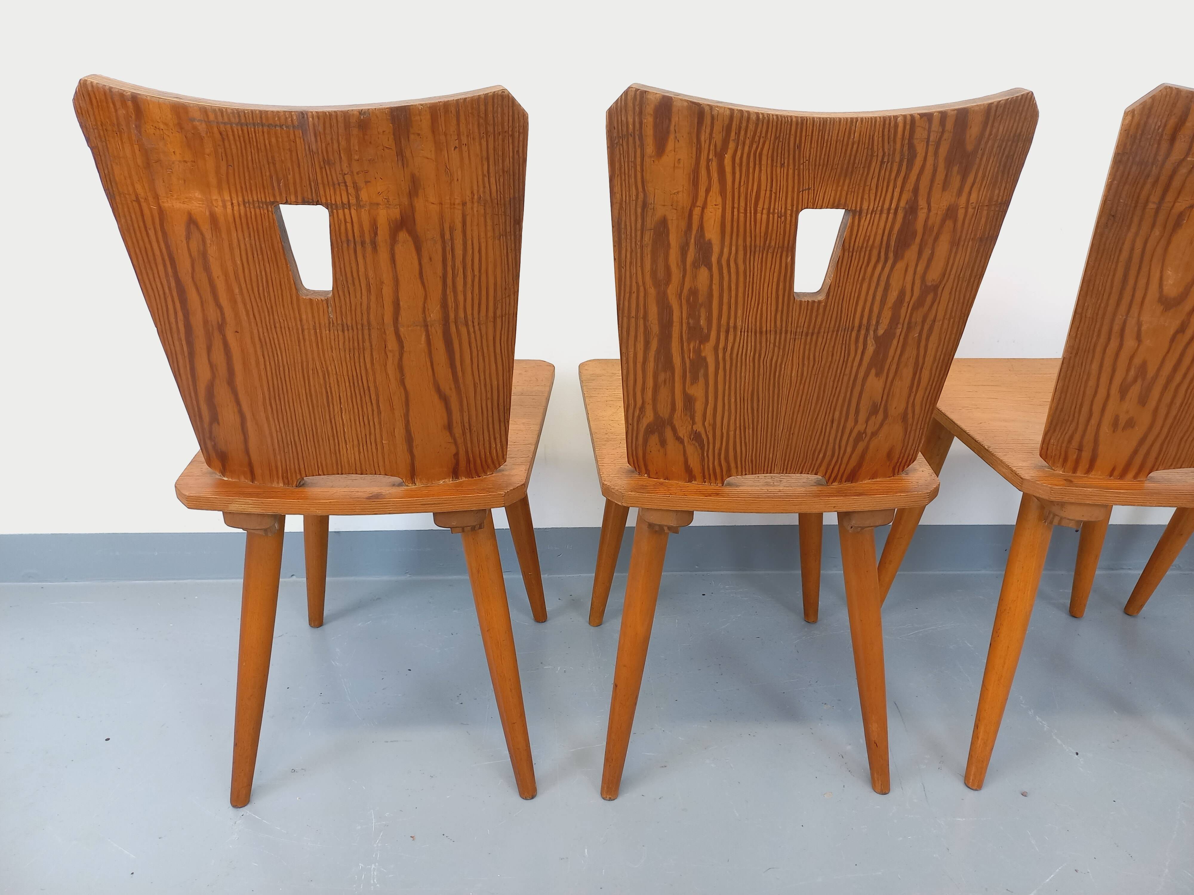 Set of 4 vintage brutalist wooden chairs from the 60s