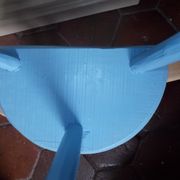 Tabouret tripode bleu