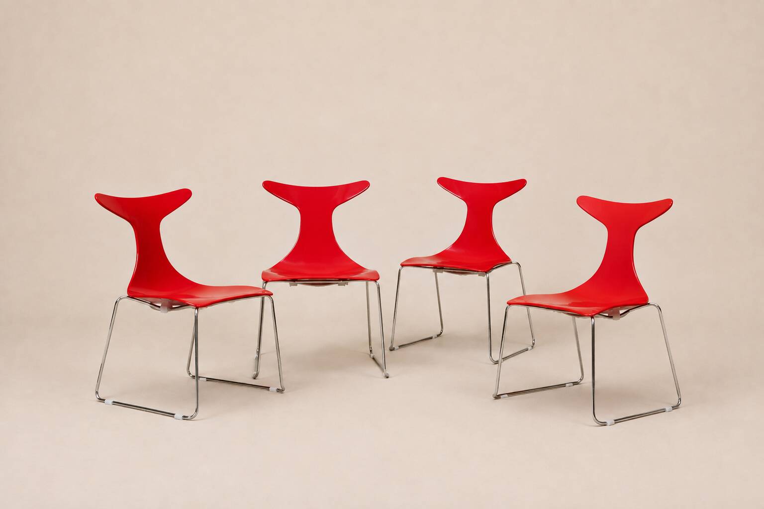 Gino Carollo x Ciacci Kreaty — Suite de quatre « Delfy » rouge — c. 1990