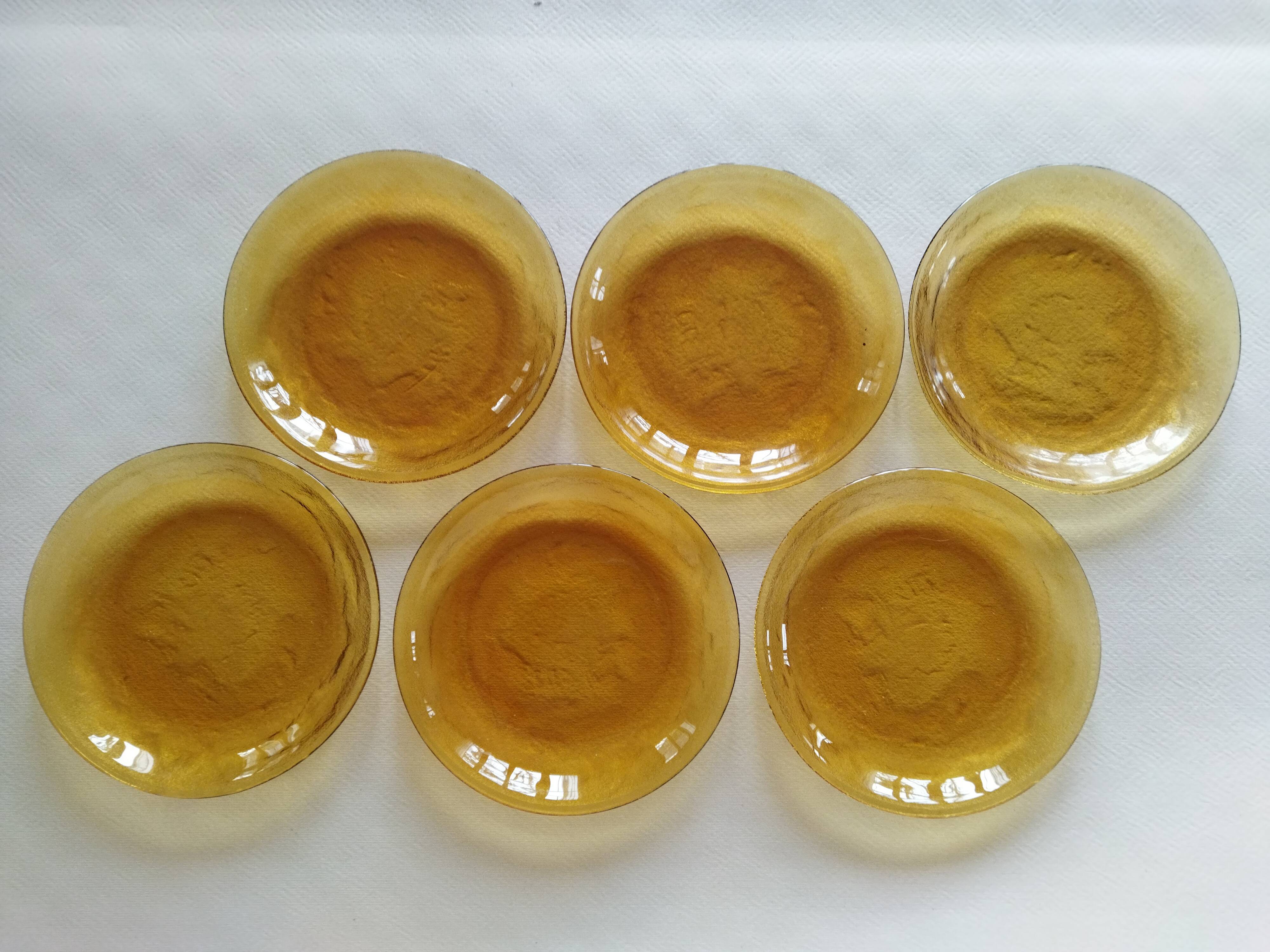 12 Arcoroc Sierra Ambre dessert plates