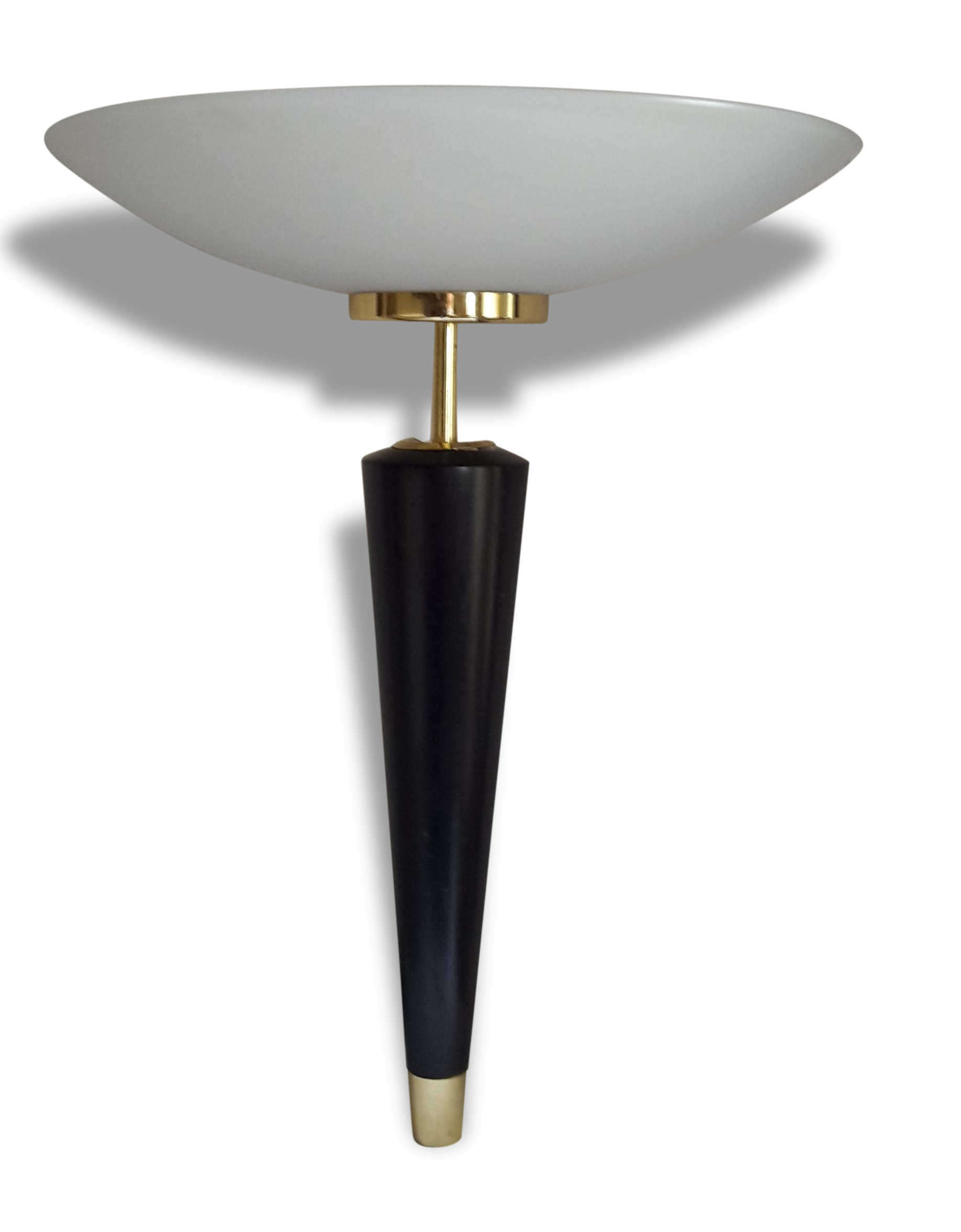 Applies "torch" vintage/design