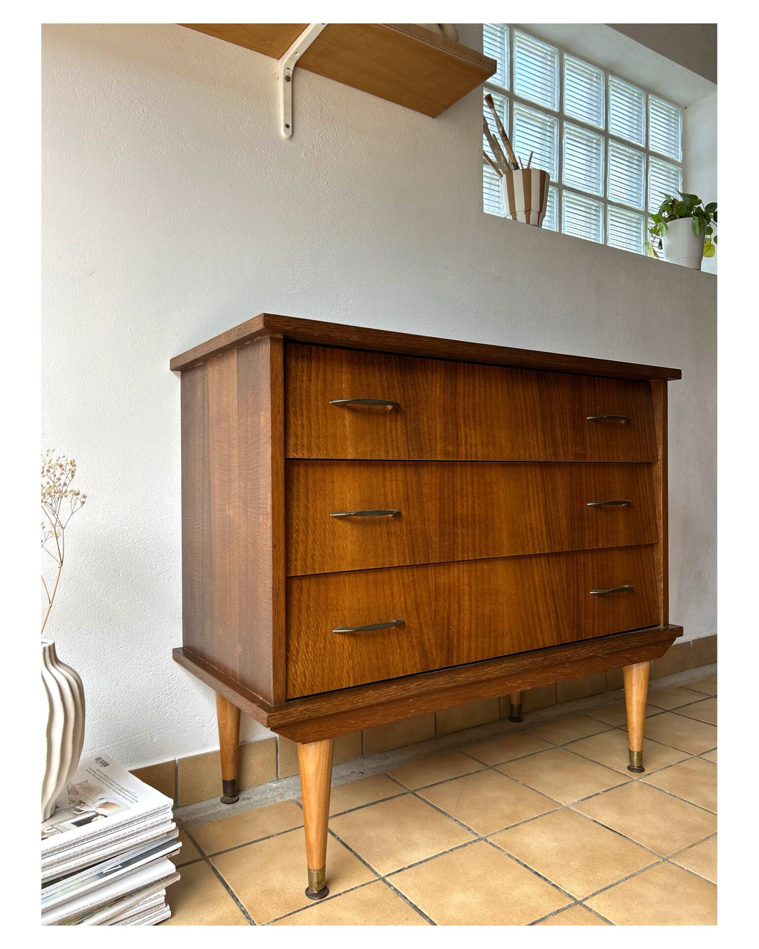 Vintage chest of drawers