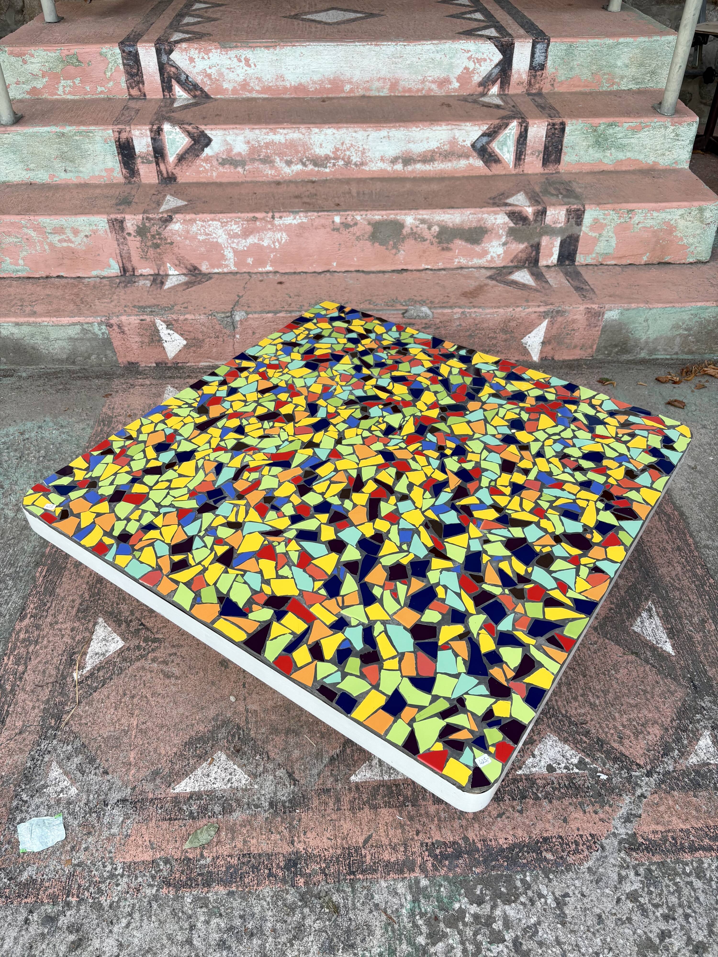 Table basse en micro mosaïques vers 1960
