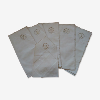 Lot de 6 serviettes brodées main