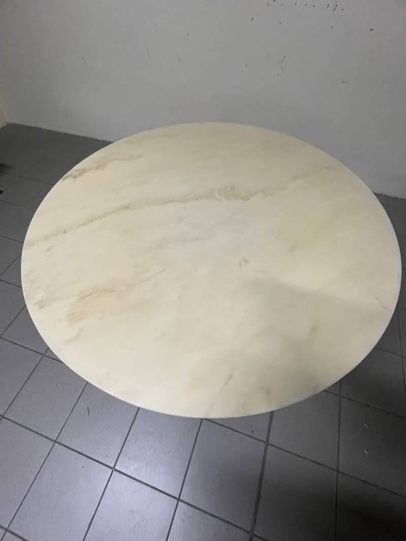 Table à manger en forme de sablier avec base en métal et plateau en marbre, 1960-70