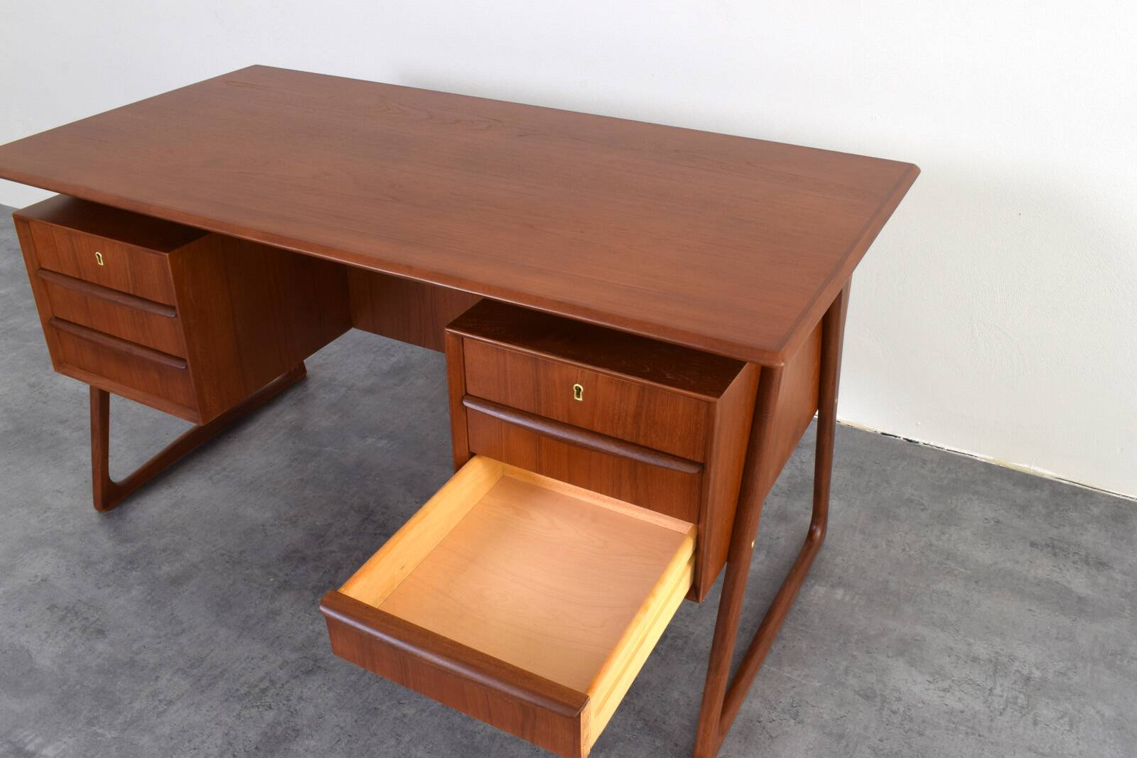 Mid-Century Danish Teak Executive Desk by Svend Åge Madsen for H.P. Hansen,