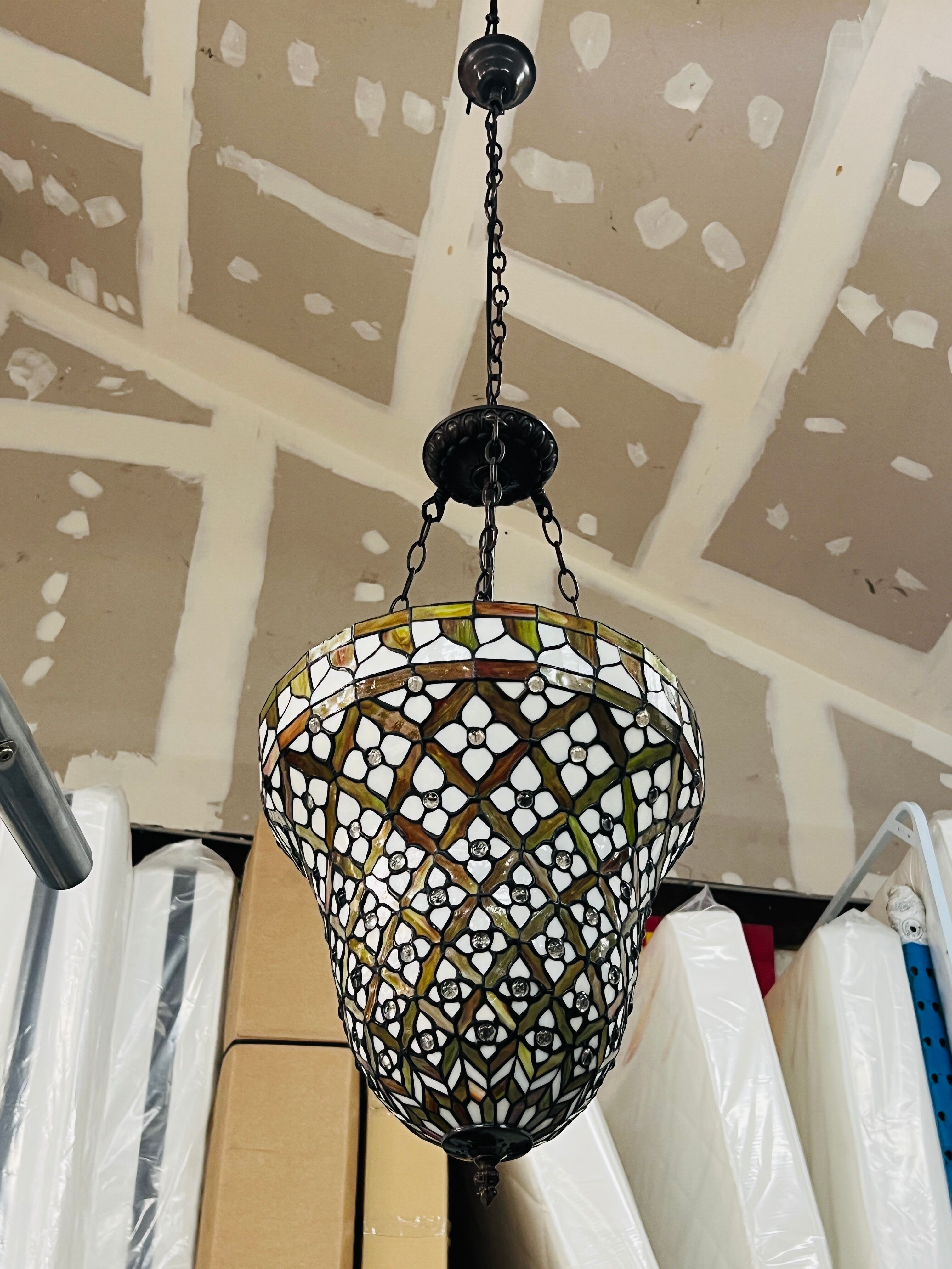 Lustre avec chaîne style tiffany