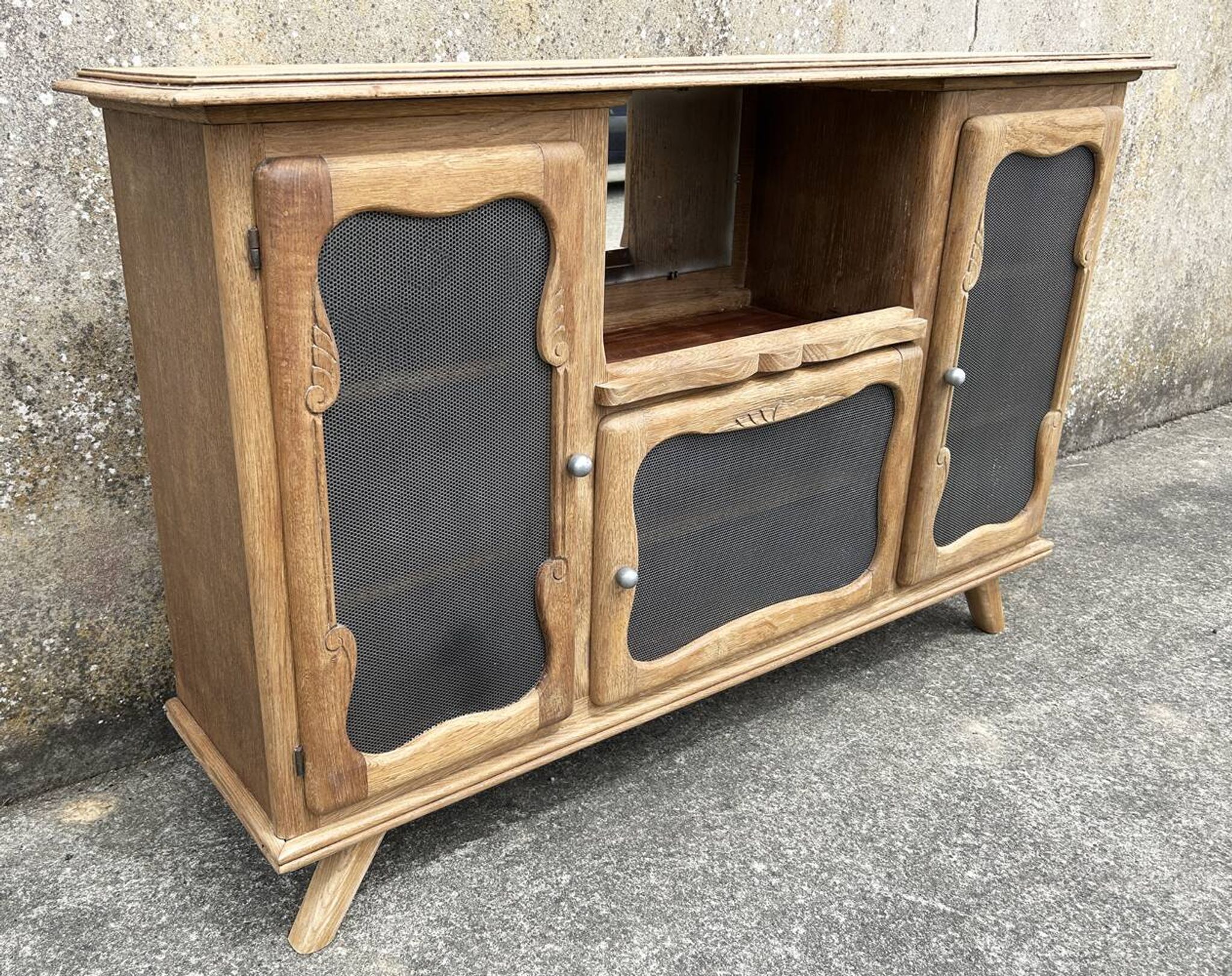 Low sideboard, bar, storage unit, wood, compass legs,