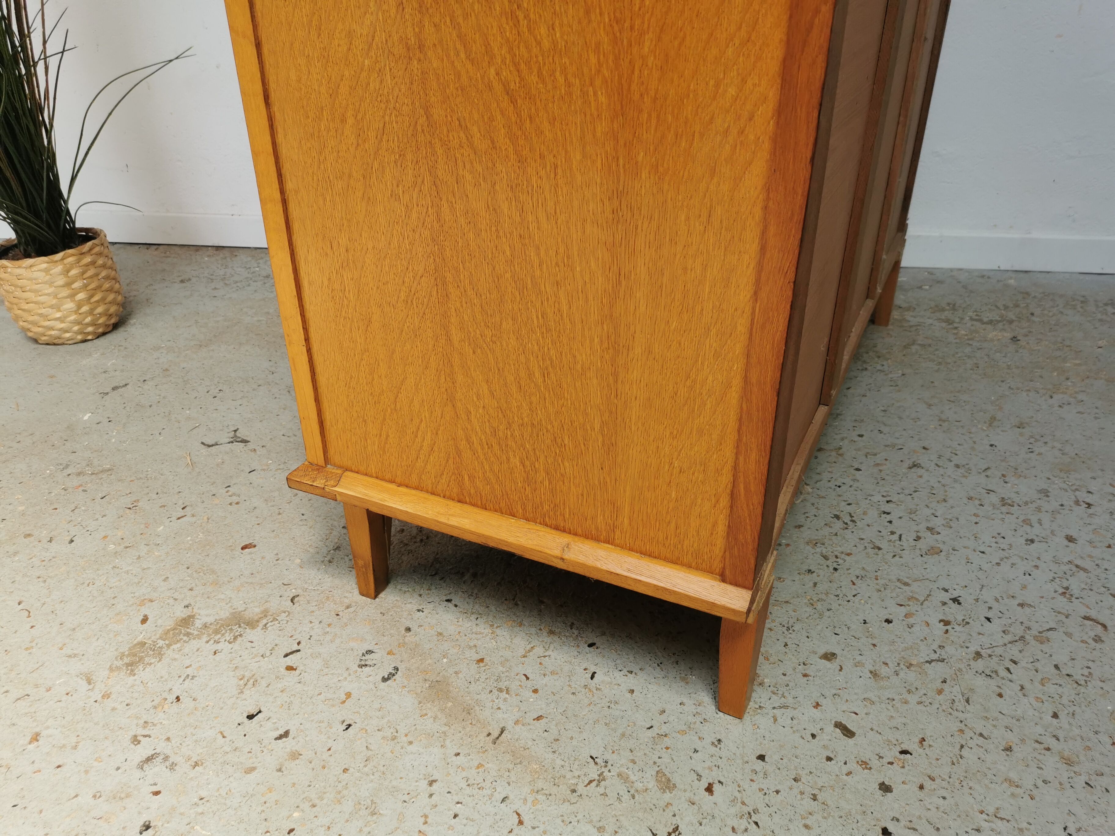 Commode vintage