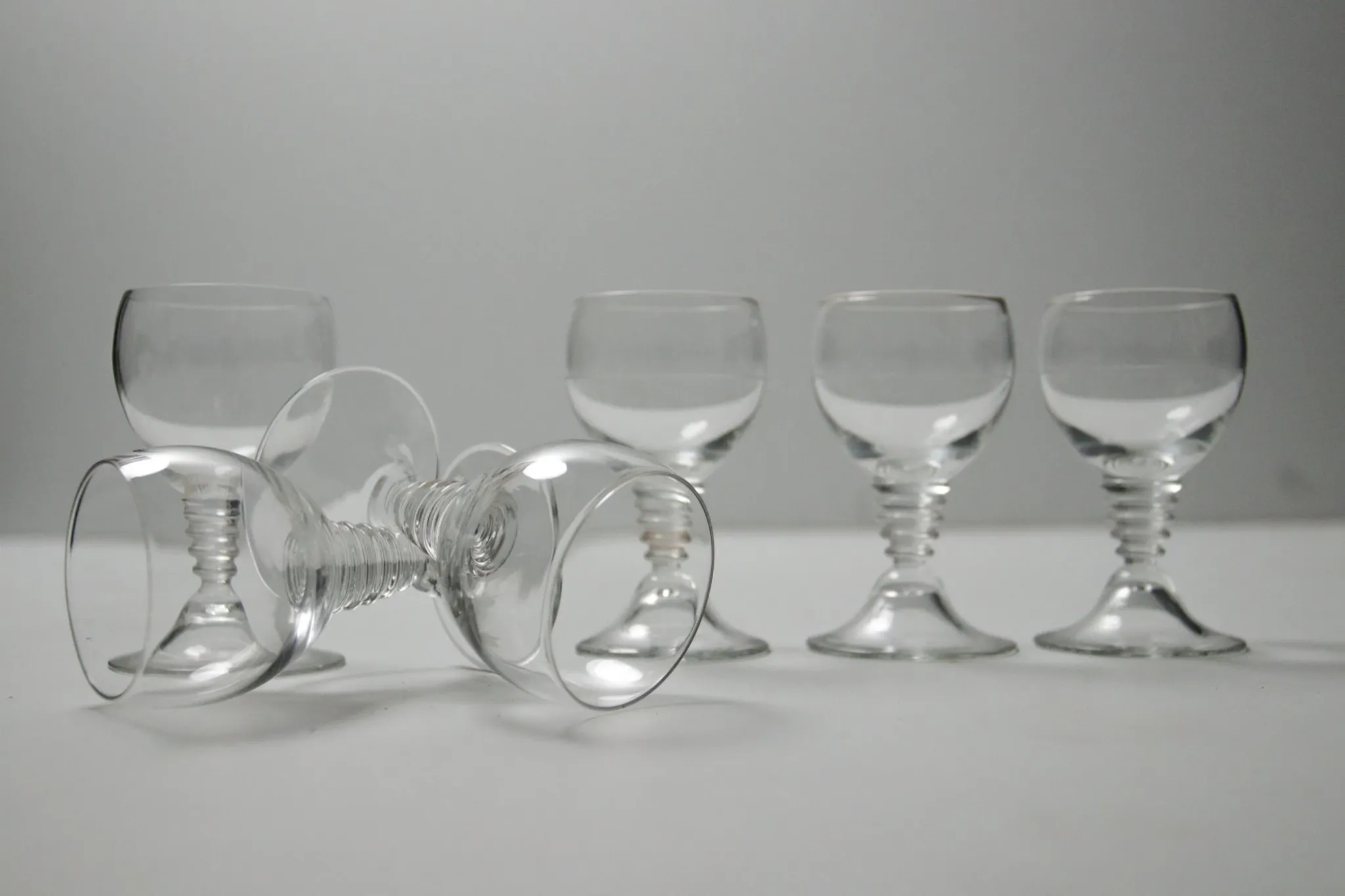 Set of 7 Art Deco Traditie W.J. Rozendaal 1932-33 decanter and 6 glasses