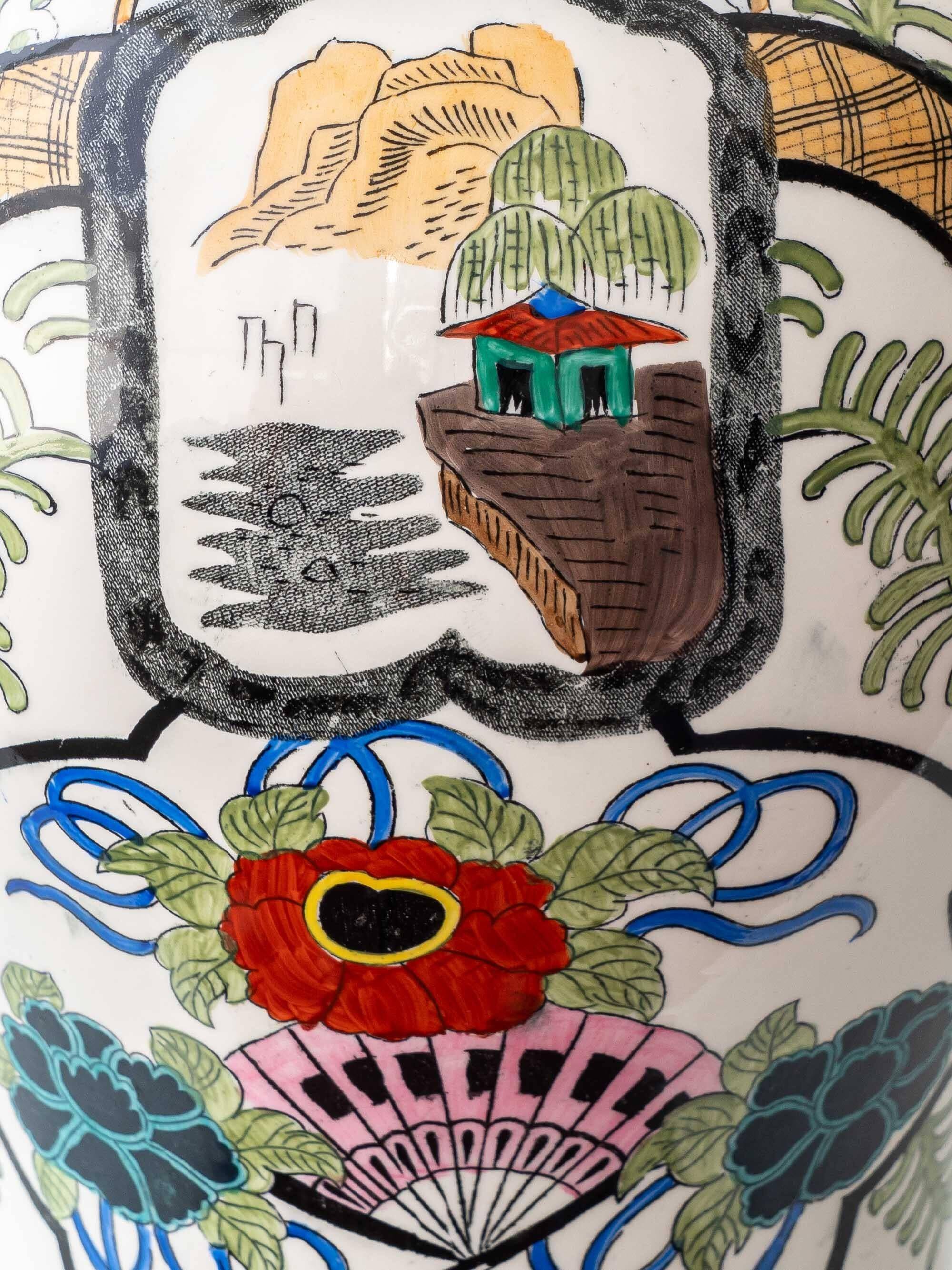 Chinese porcelain table lamp hand-painted by Petrus Regout, circa 1880, new lampshade.