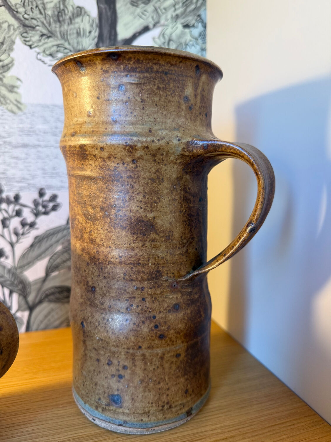 Set of 2 stoneware pitchers