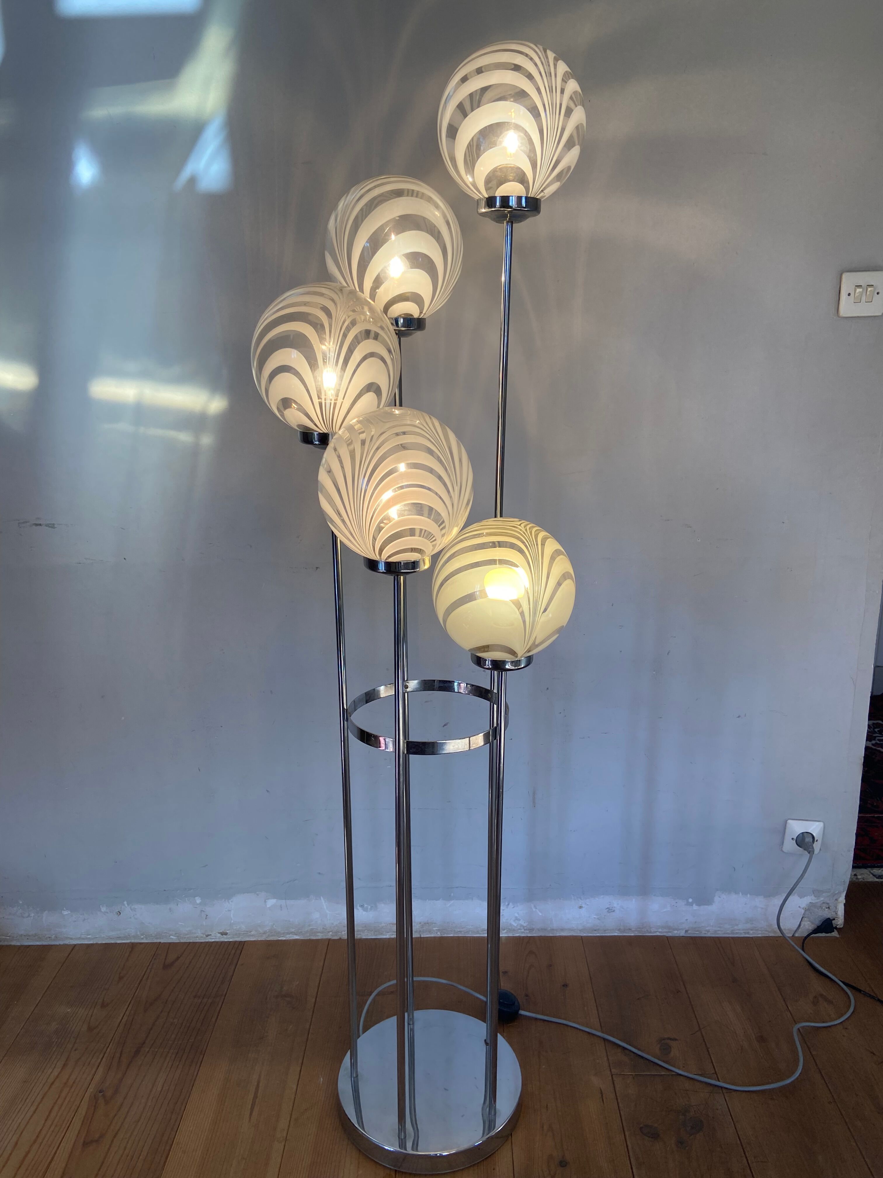 Waterfall floor lamp 5 globes Marinha Grande factory 70s
