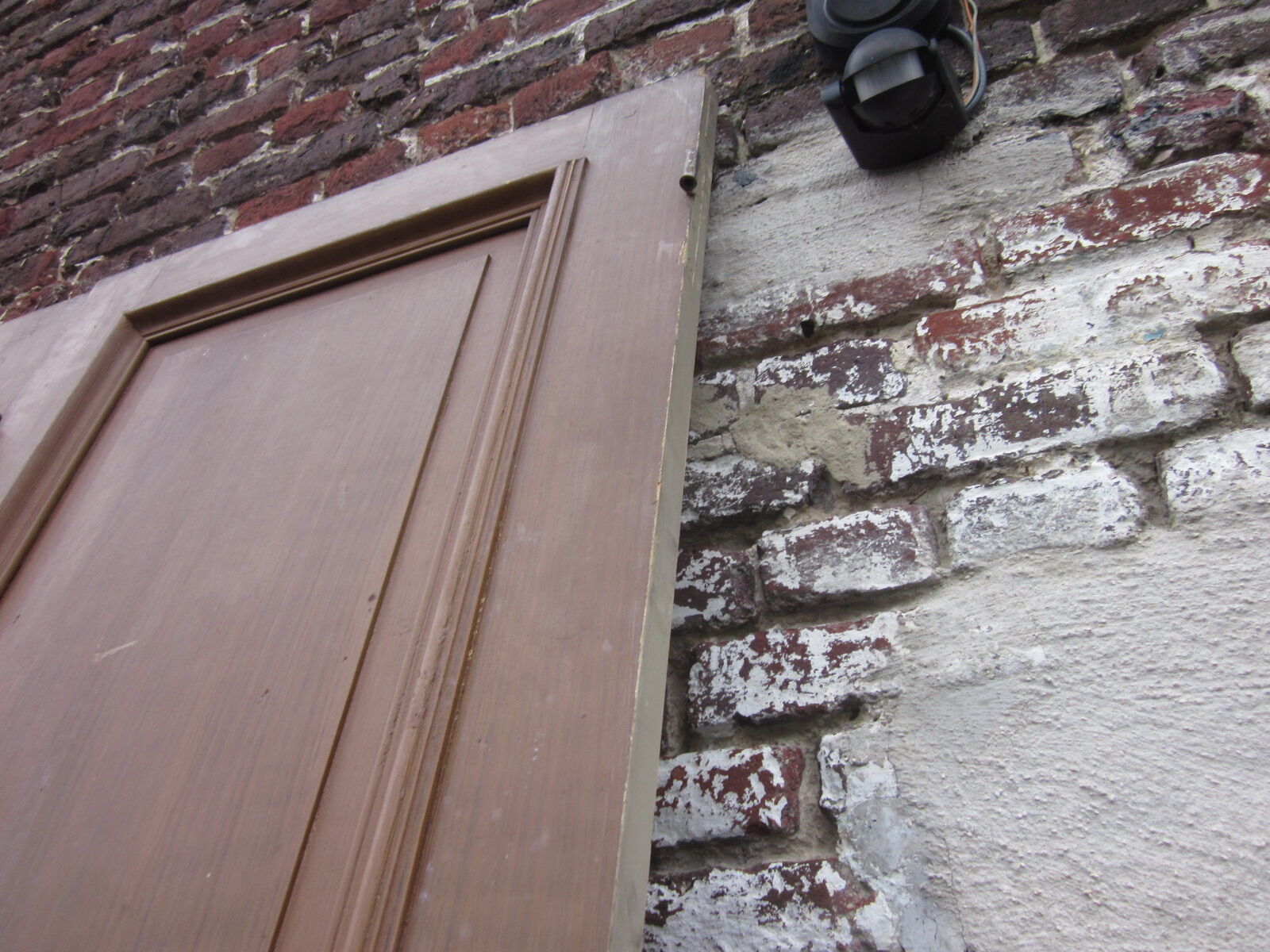3 old separation doors