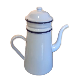 Cafetière en tôle émaillée