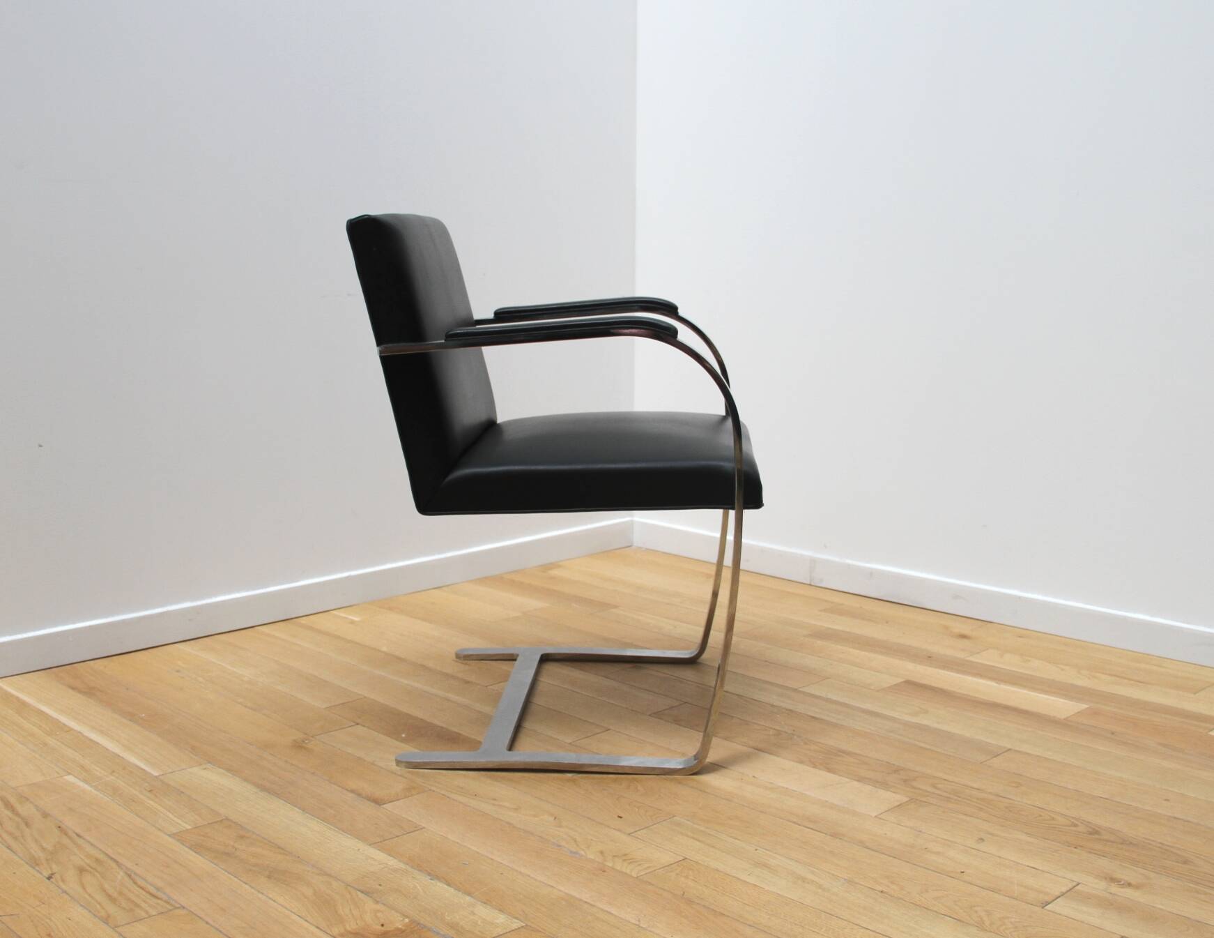 Fauteuil de bureau BRNO, Mies Van Der Rohe