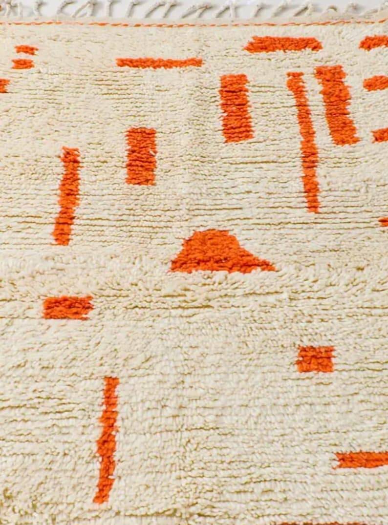 Moroccan rug in natural wool 250cmx150cm