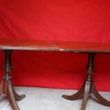 Chippendale-style mahogany dining table