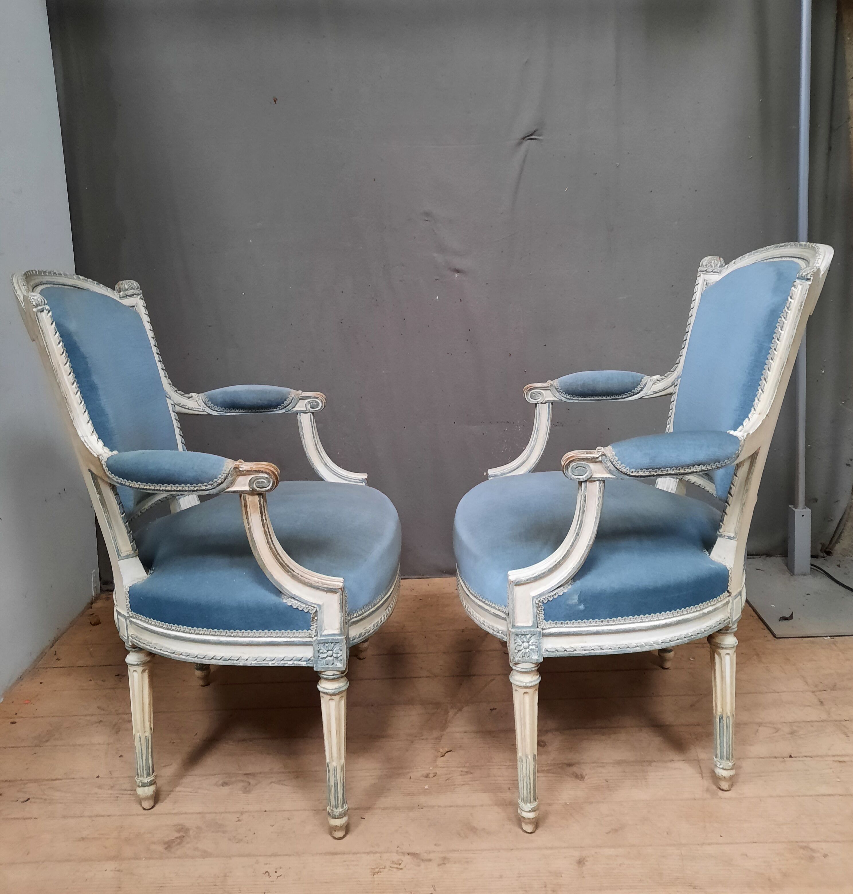 Pair of armchairs Louis XVI