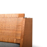 Early Daybed GE-258 in Oak and Cane by Hans J. Wegner