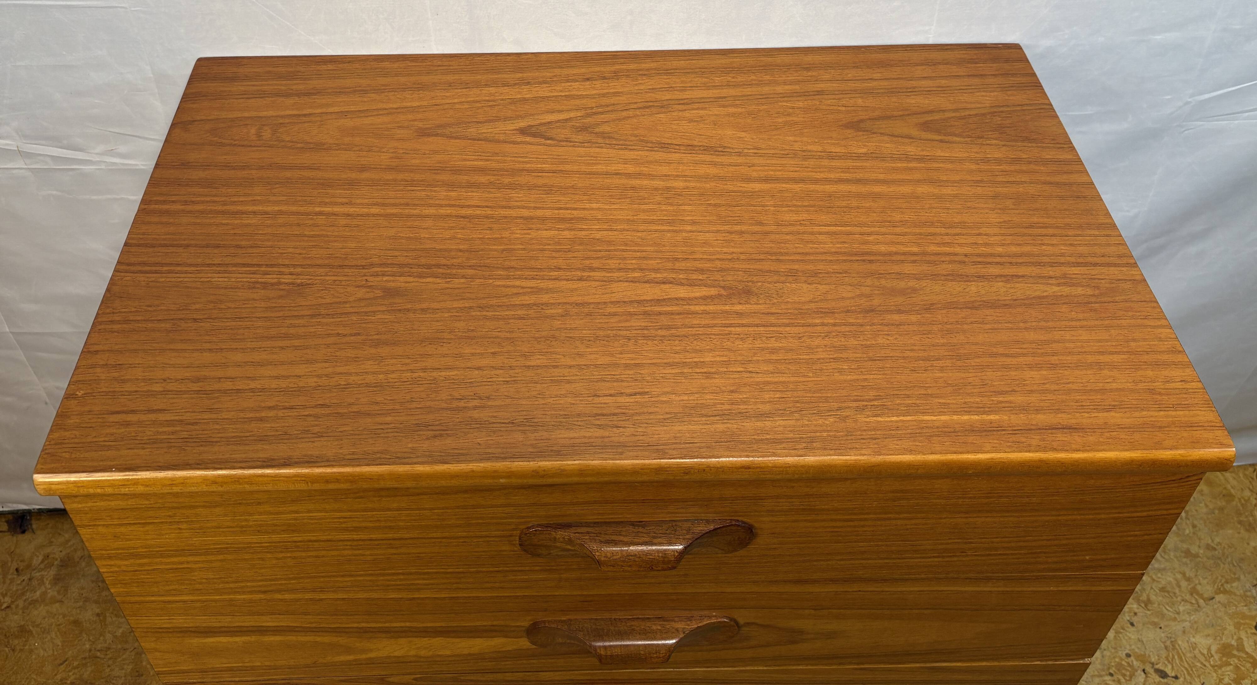 Mid-Century Retro Vintage Teak Chest of Drawers by Austinsuite 1960  Compac