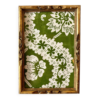 Golden wooden frame with domino paper Antoinette Poisson 96C "Oratorio"