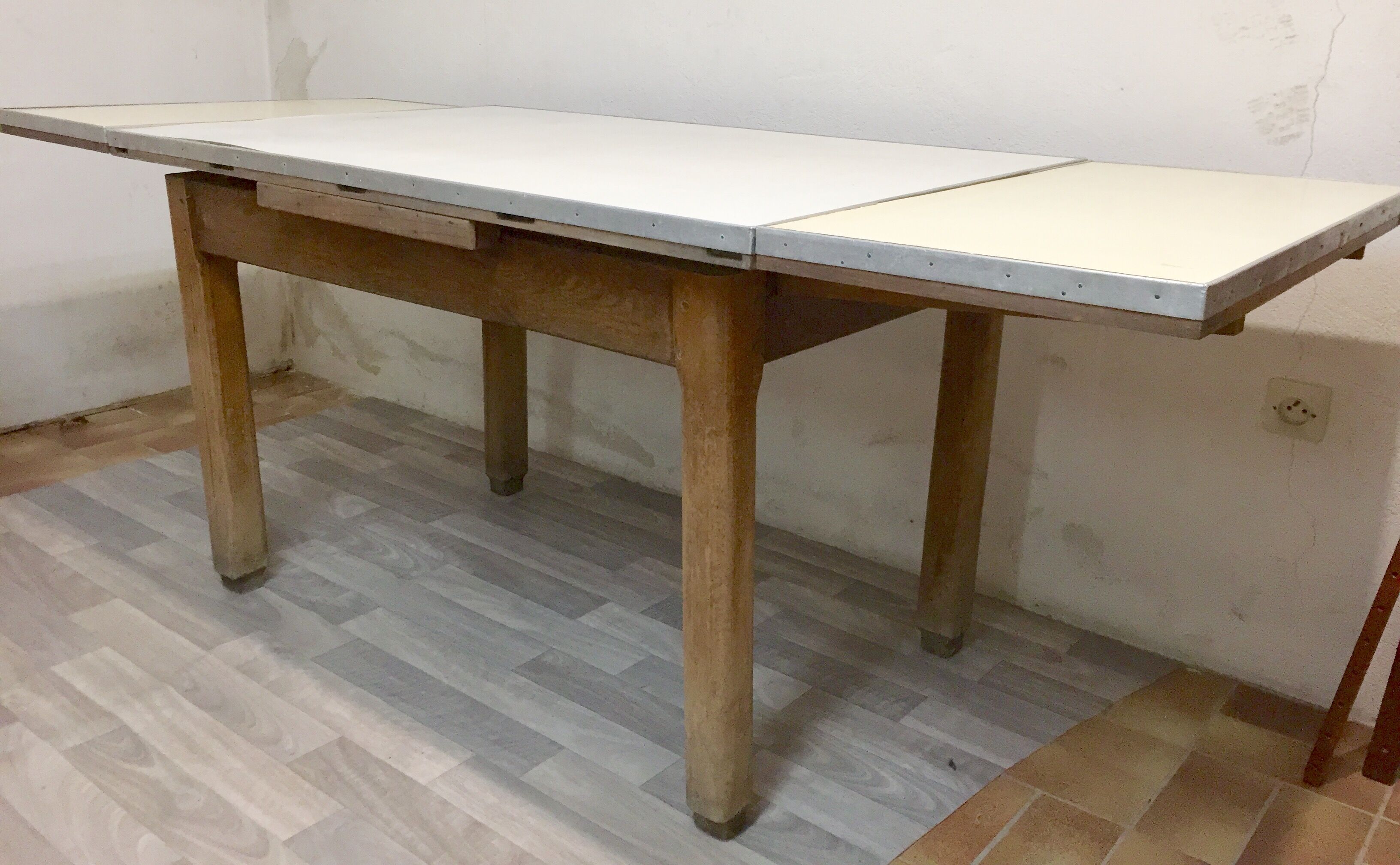 Farm in 1950 zinc table