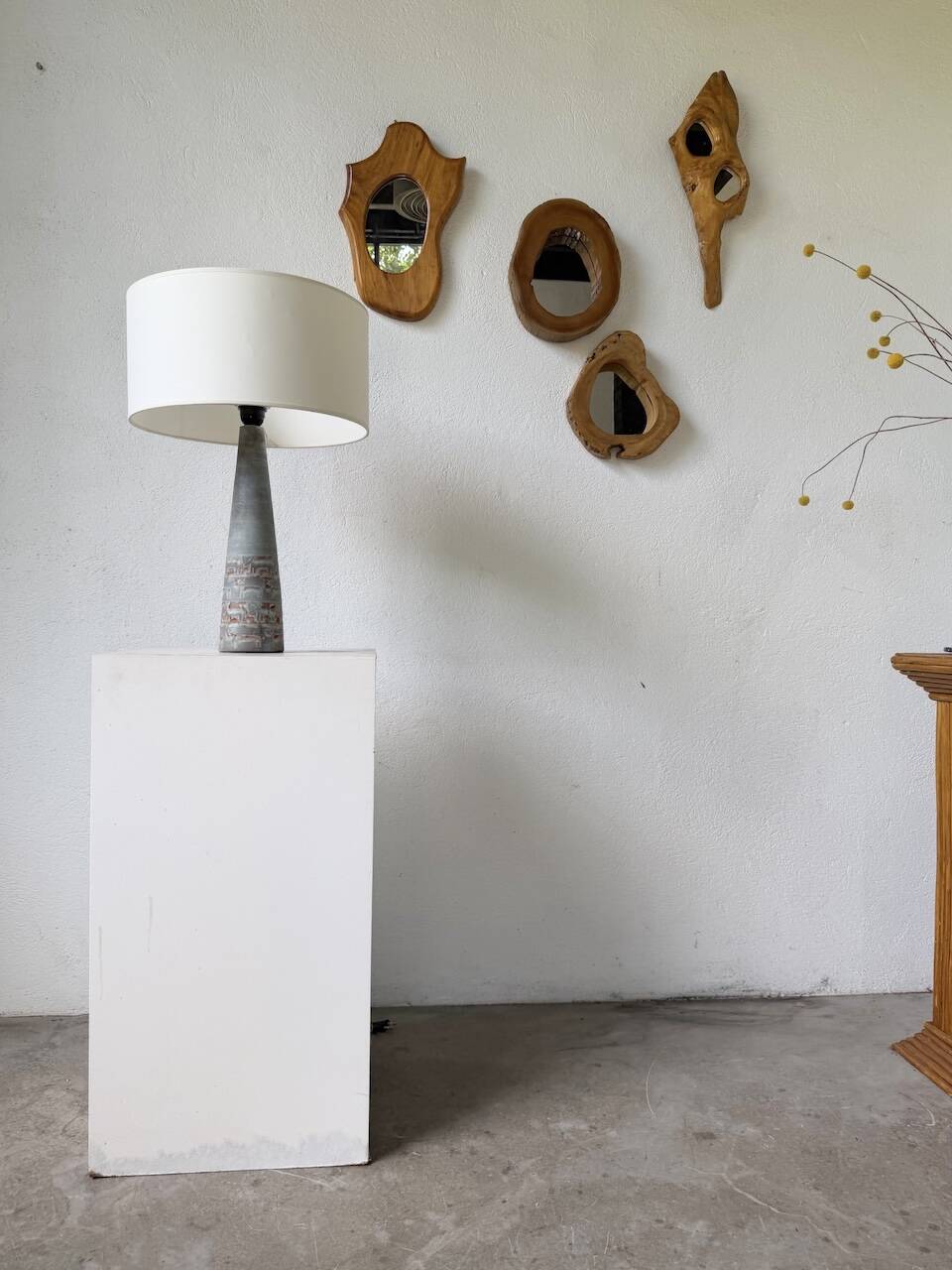 Lampe de table céramique bleue style 1950