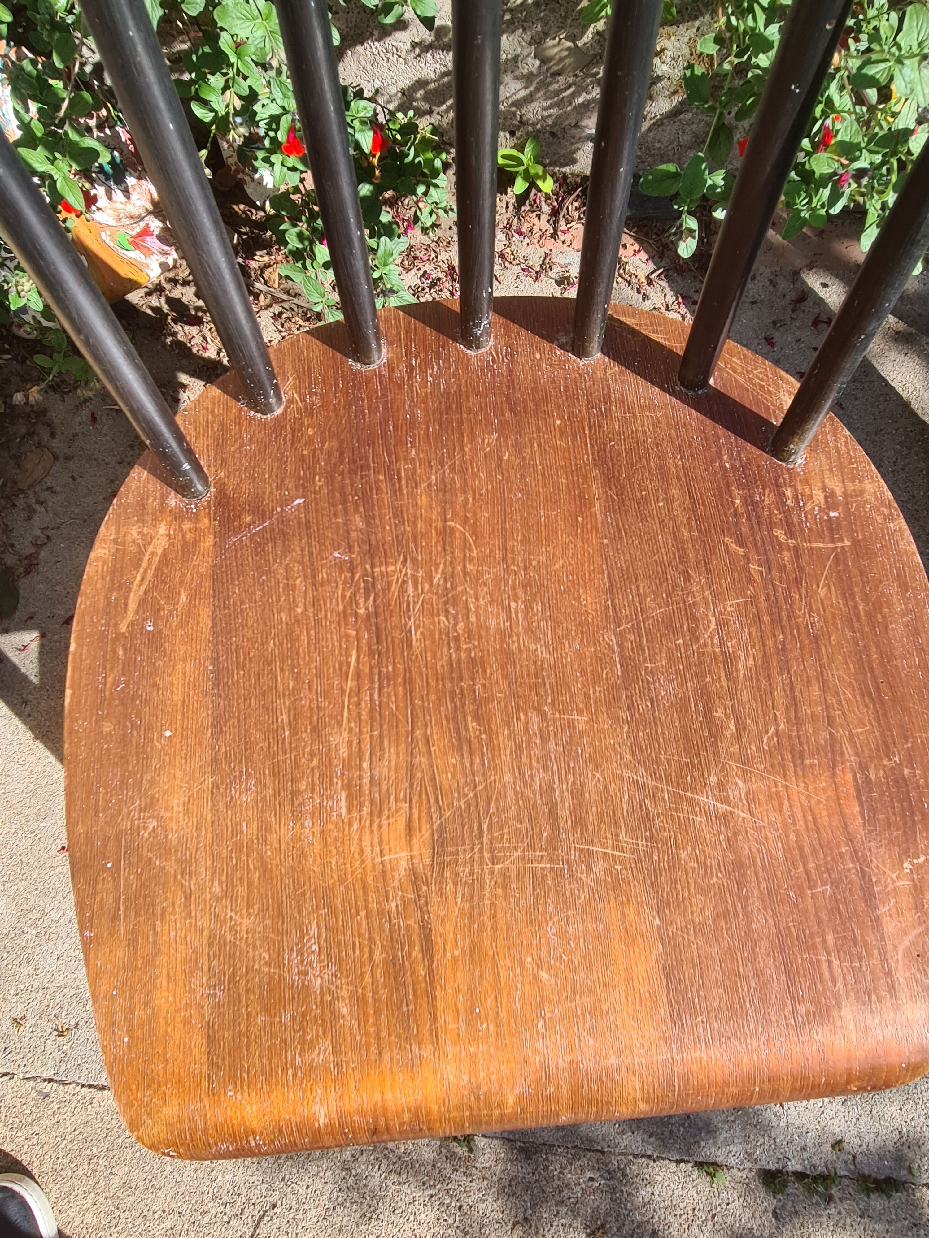 Fanett chair by IImari Tapiovaara