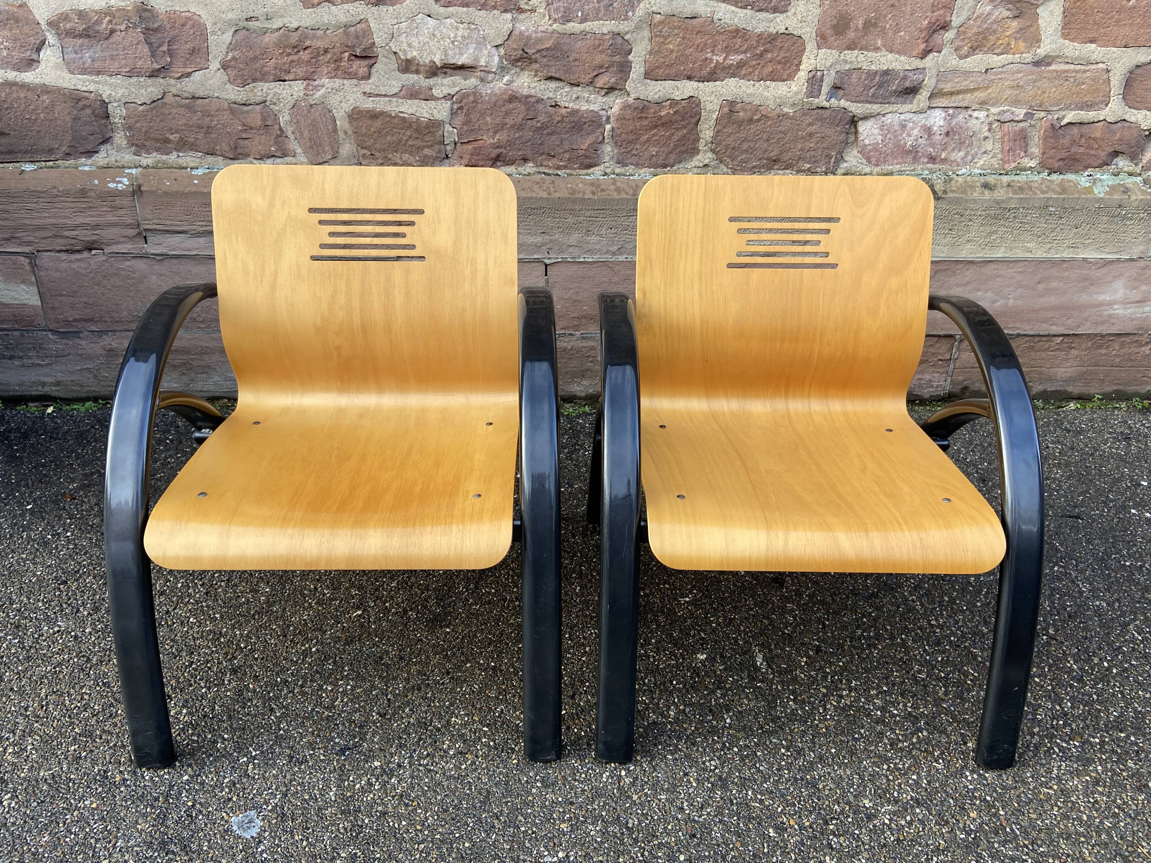 Paire de fauteuils Lounge Design vintage