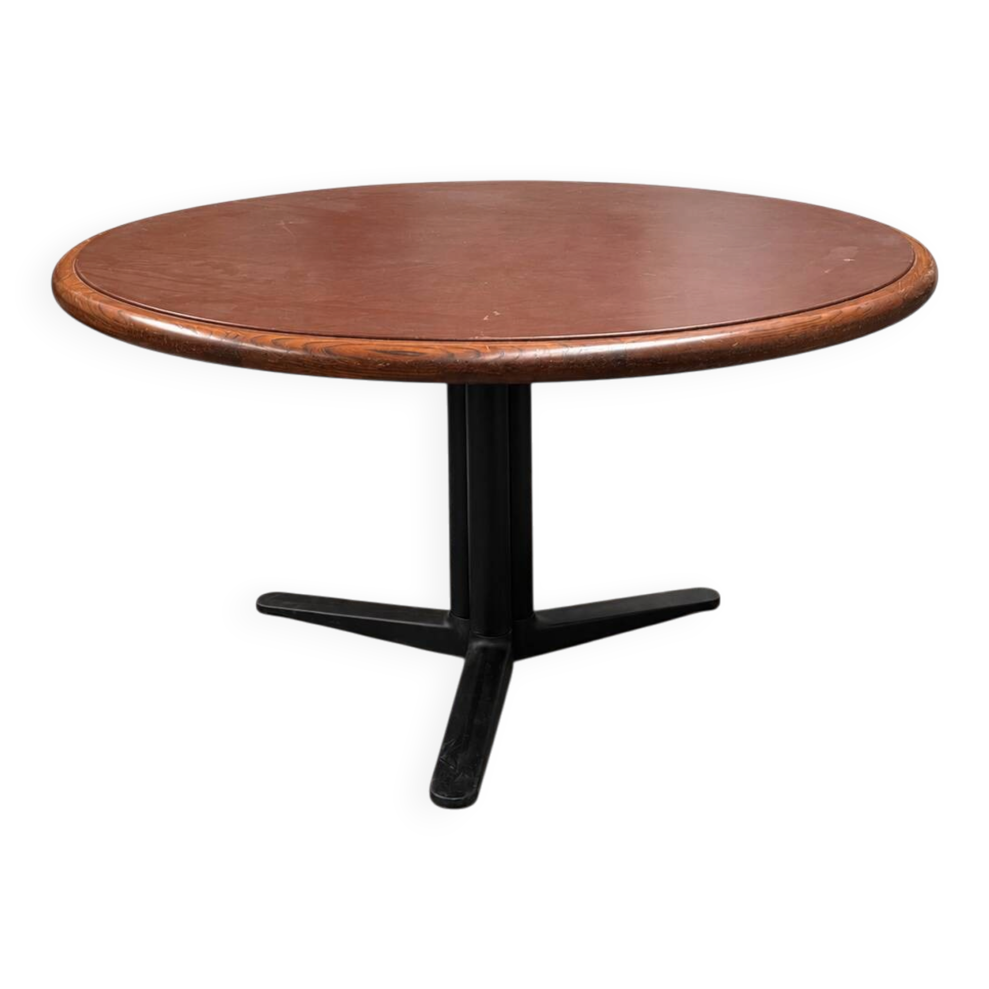 Round table