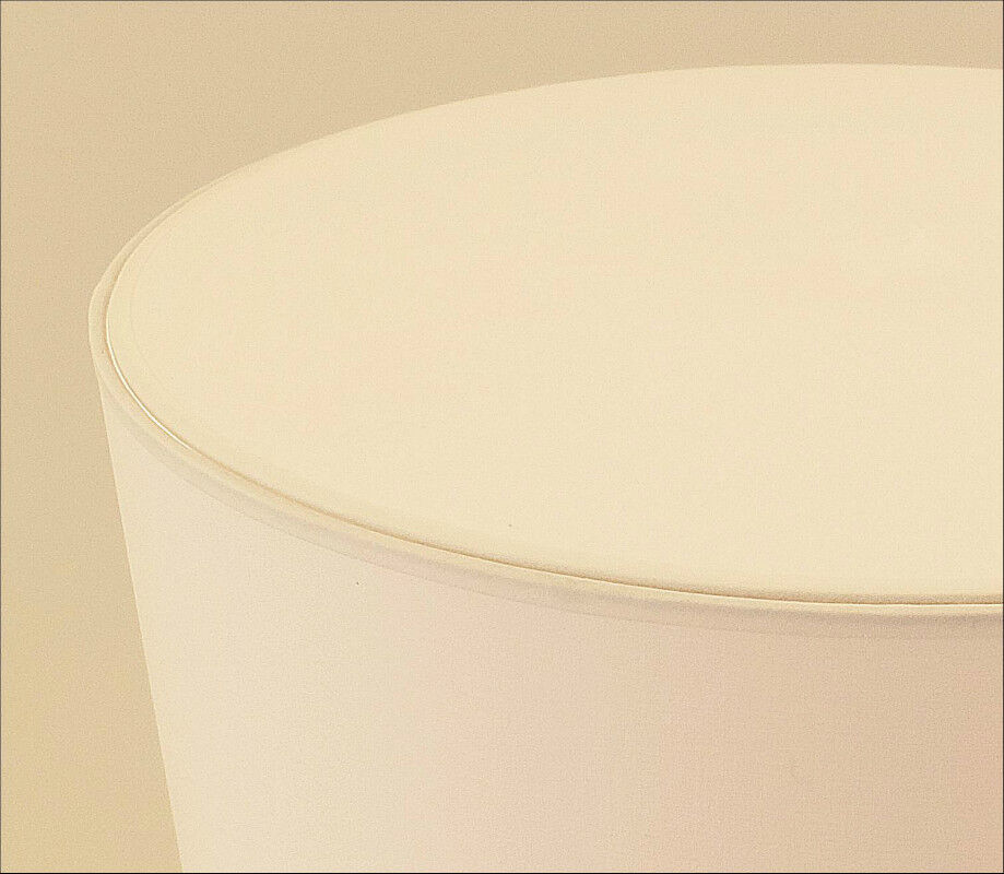 Lampe de table en aluminium brossé