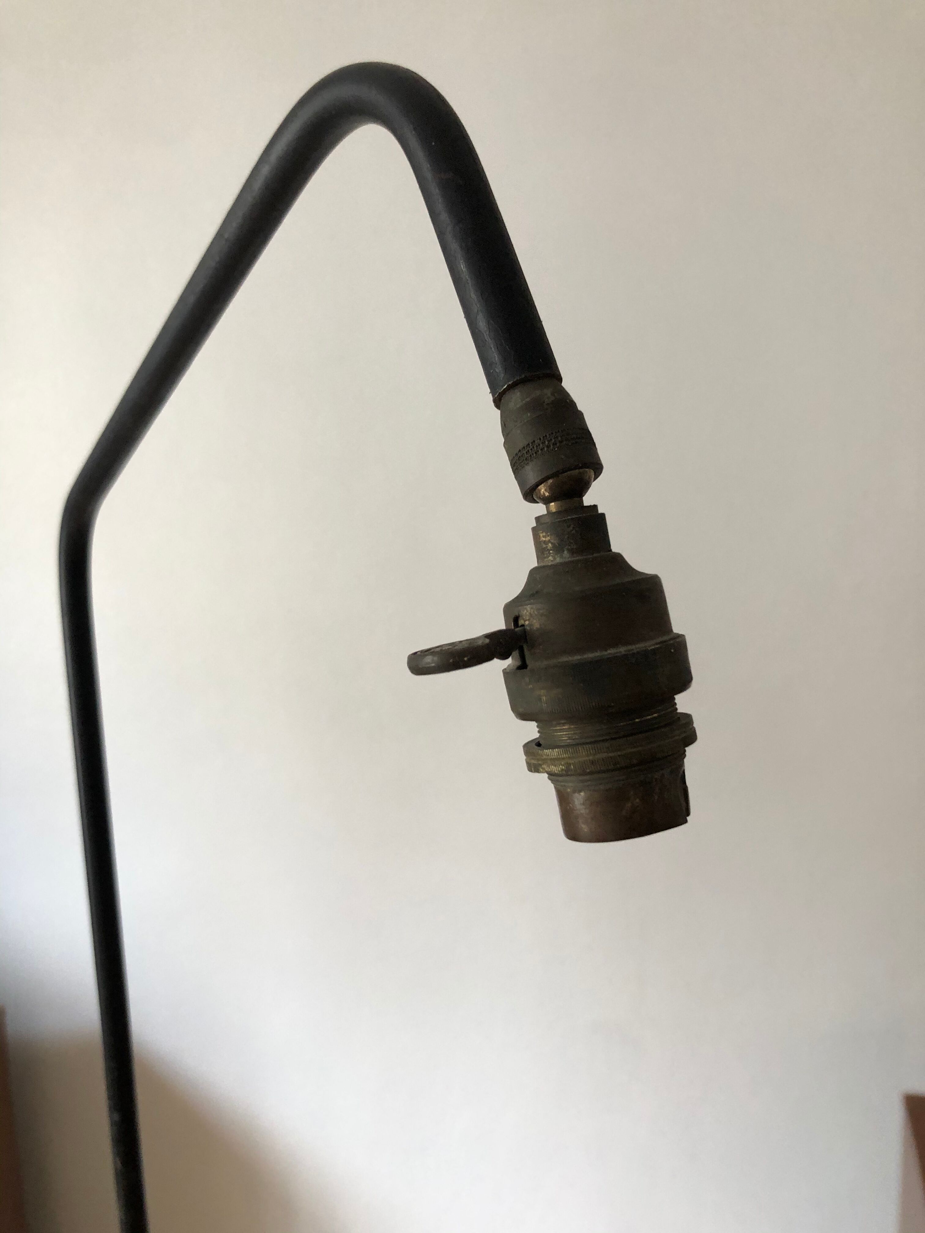 E-reader magazine holder vintage ceramic floor lamp