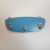 Patère porte-torchons en formica bleu